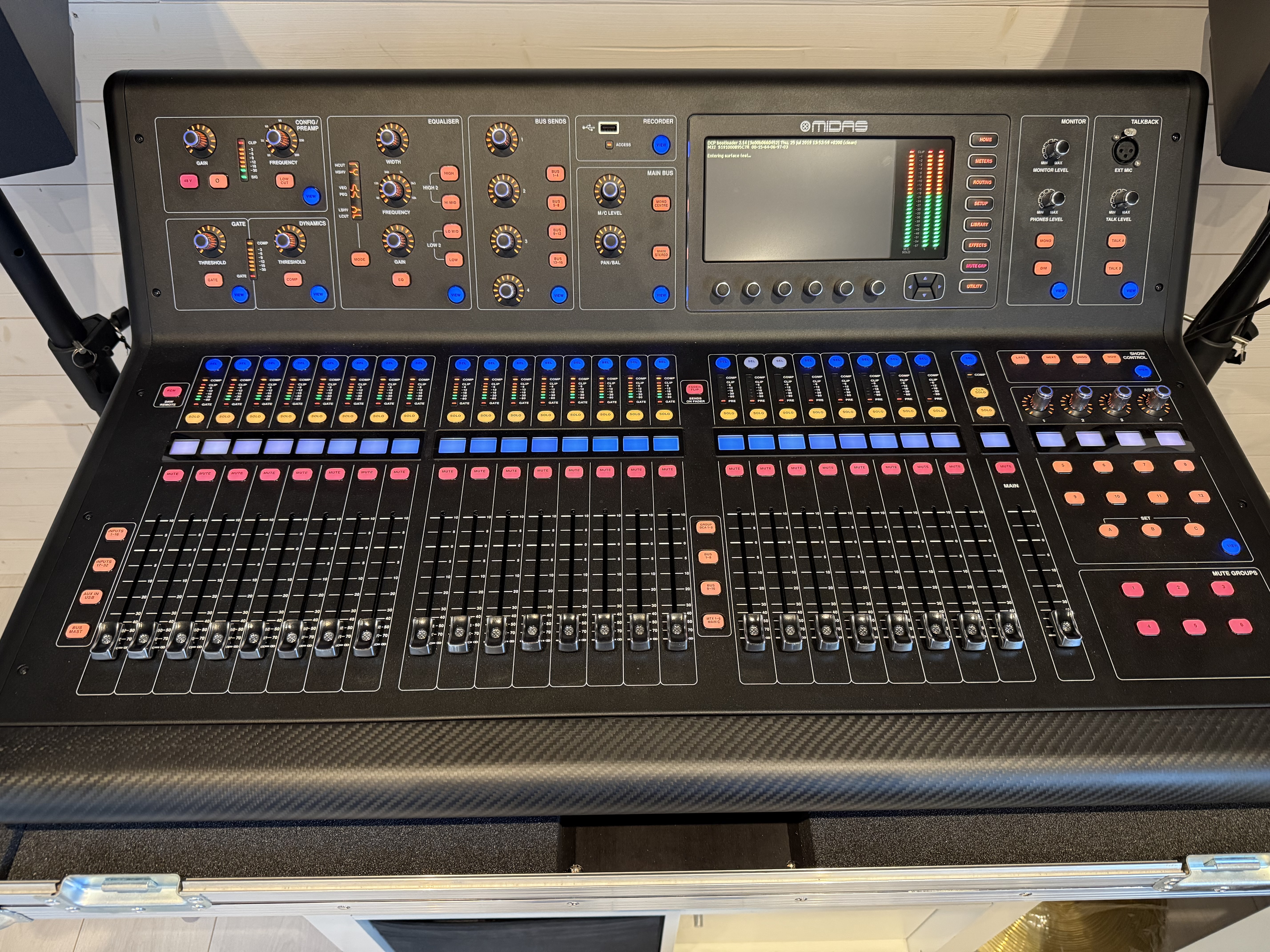 Midas M32 Live