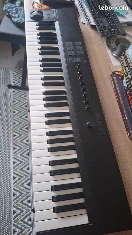 Komplete Kontrol A61 Midi Keyboard - Native Instruments