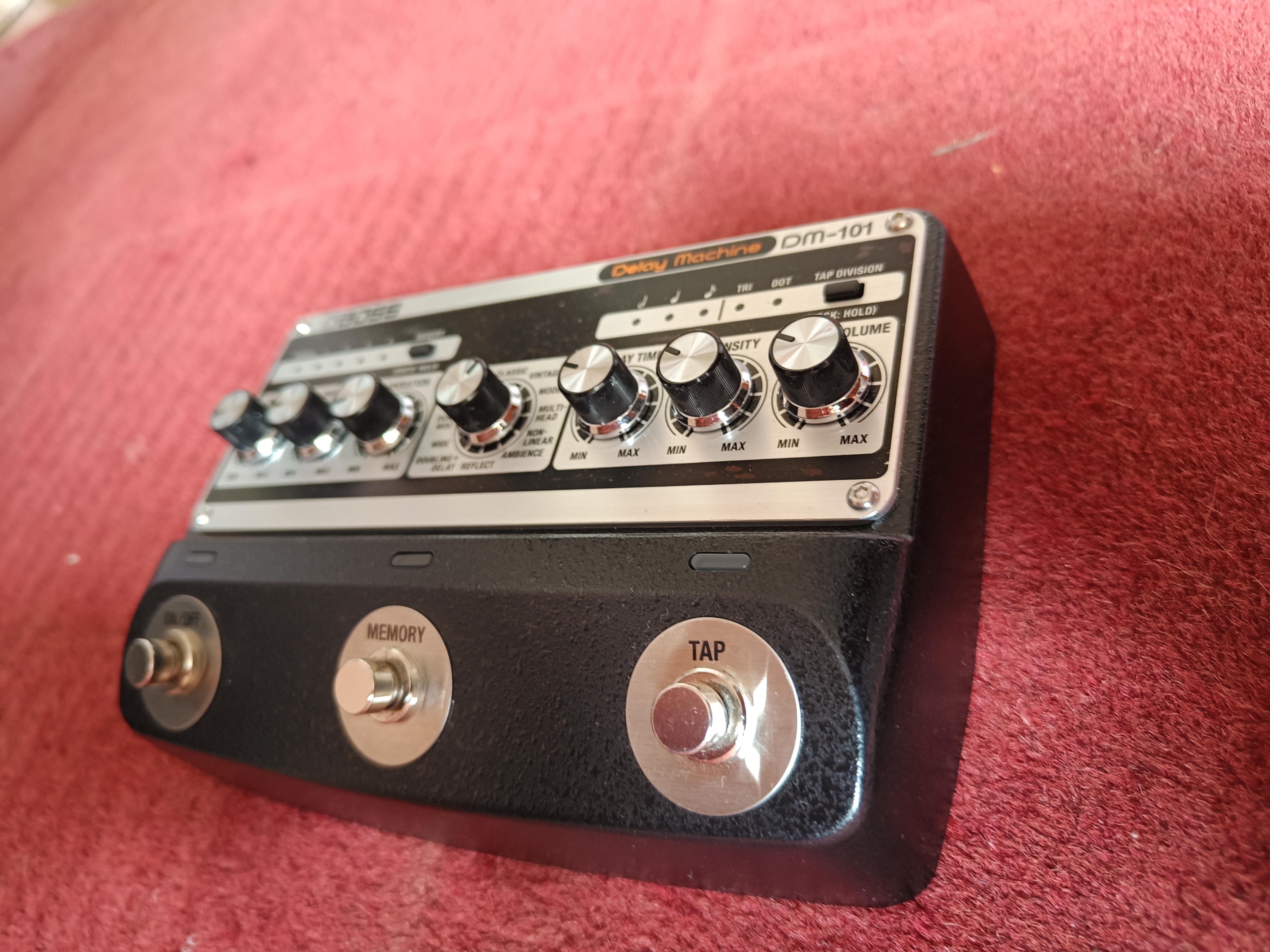 BOSS DM-101 Delay Machine