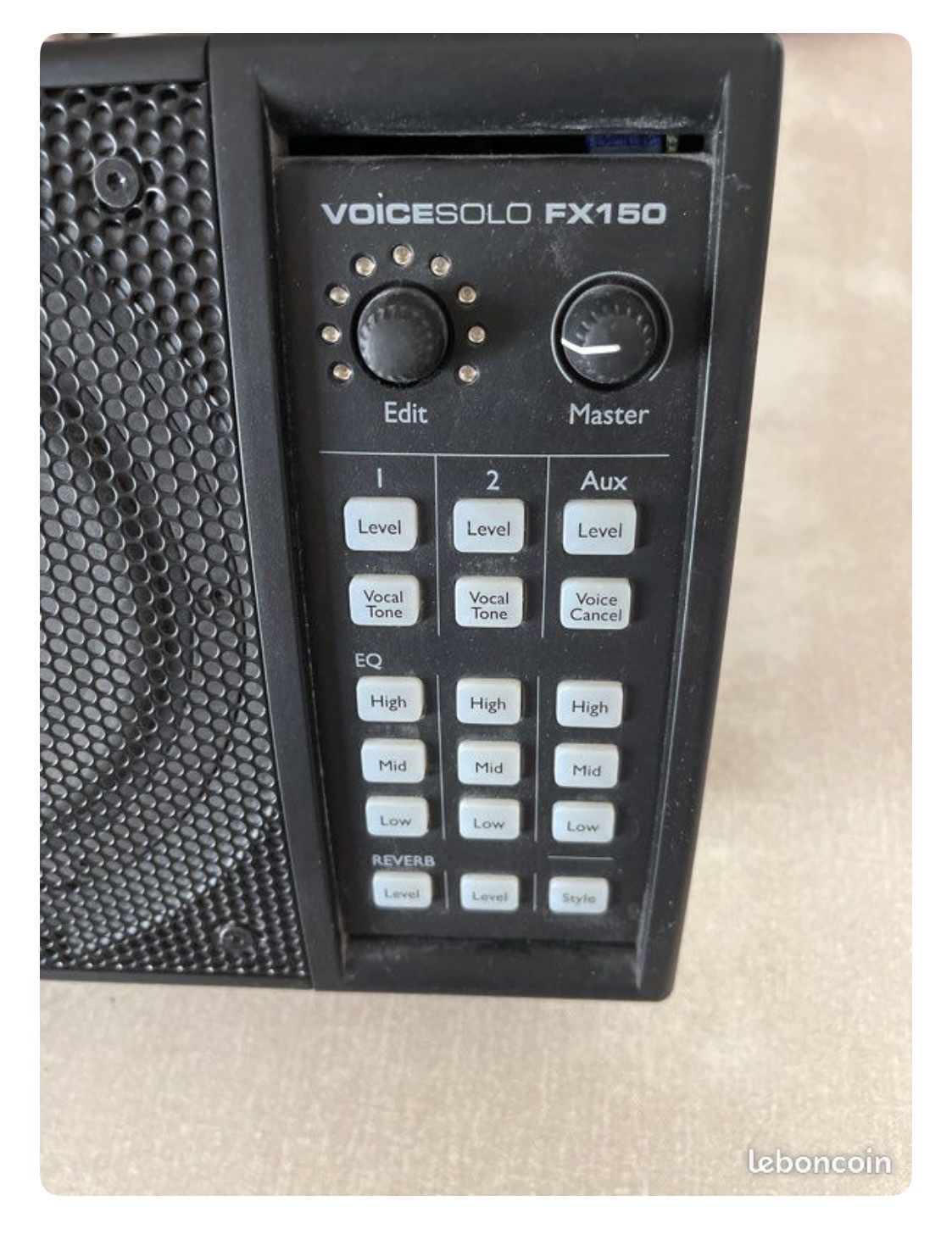 TC-Helicon VoiceSolo FX150 (43869)