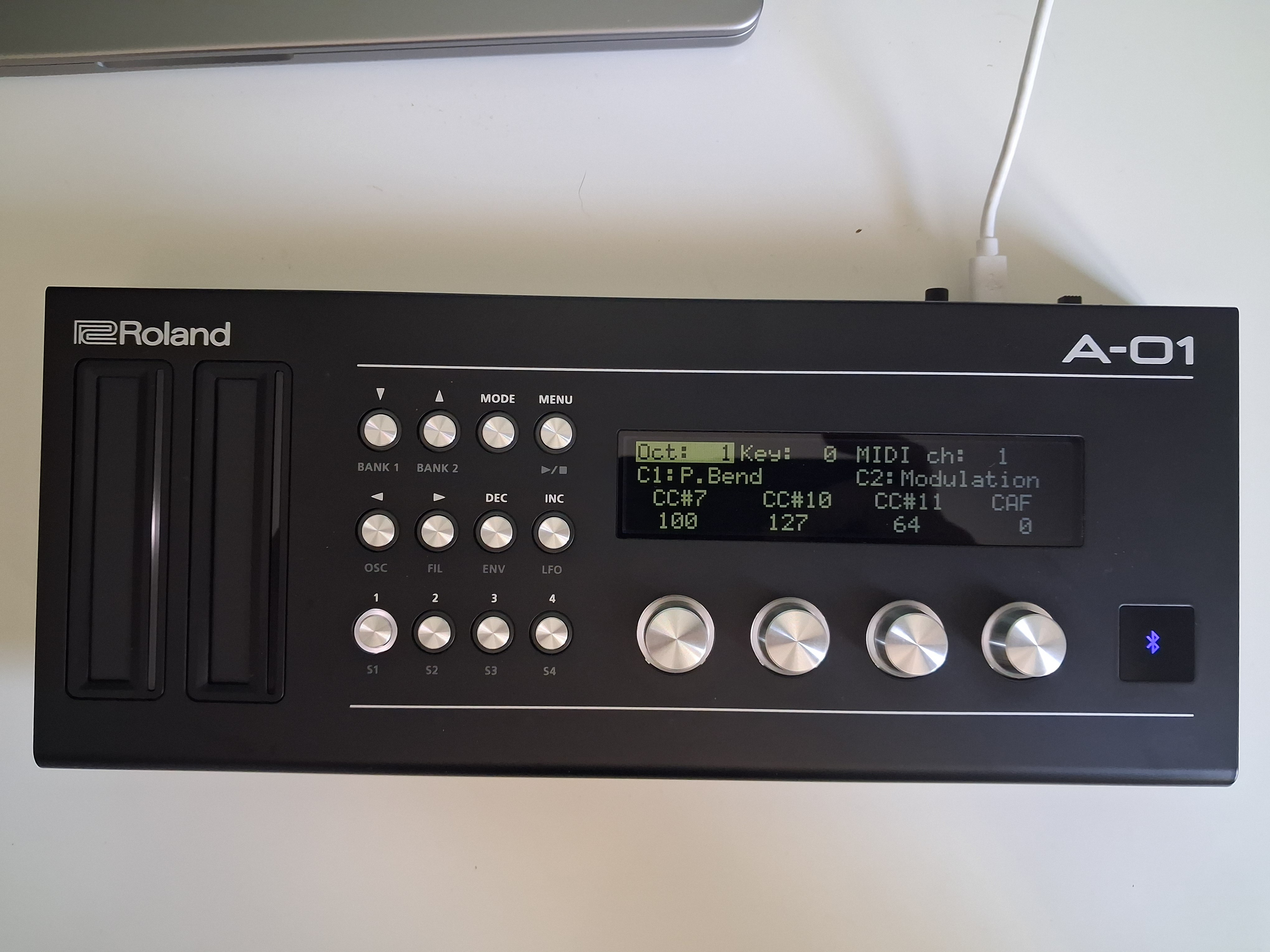 Vends contrôleur Roland A-01 