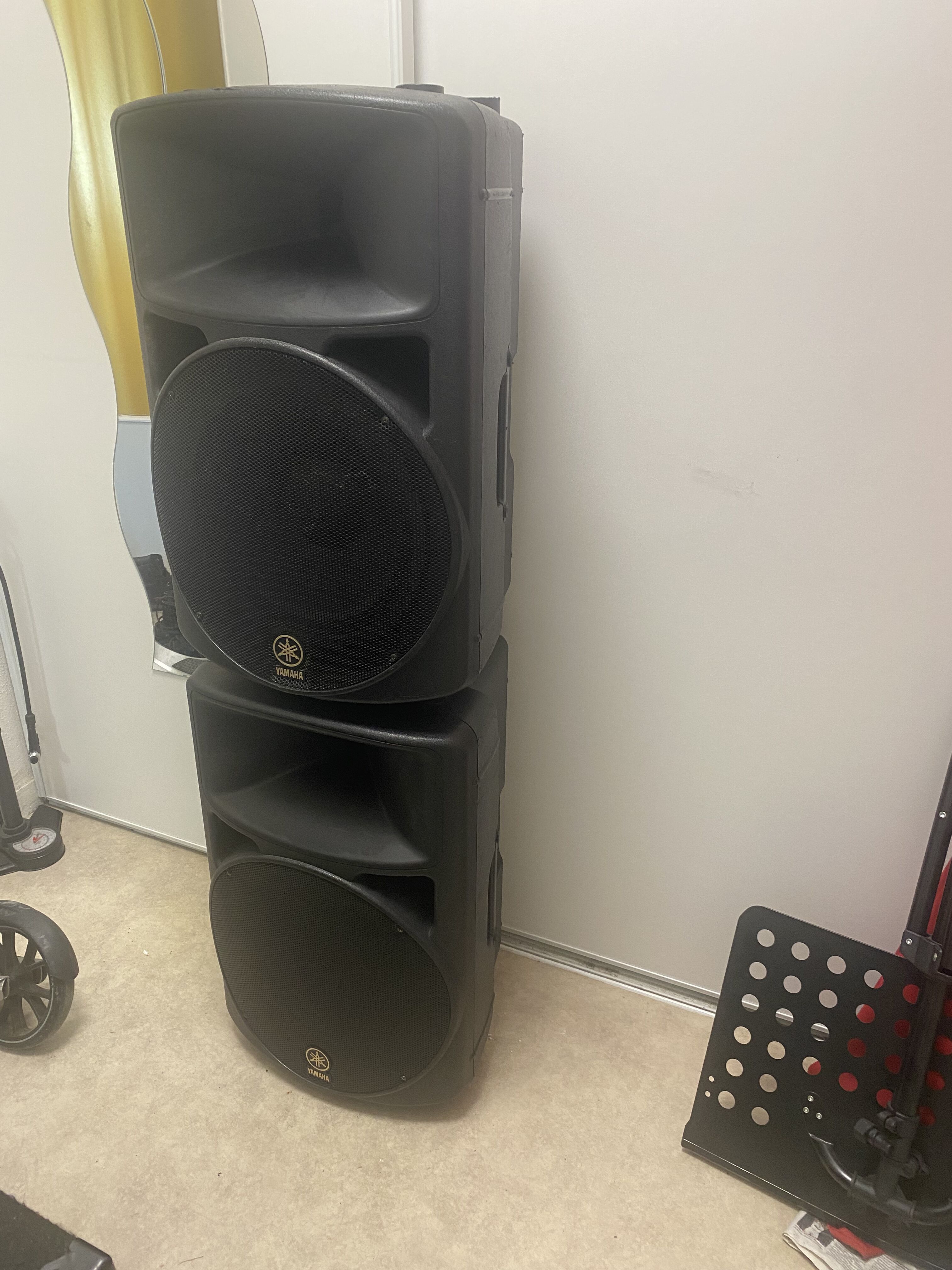 Paire de Yamaha MS 300 