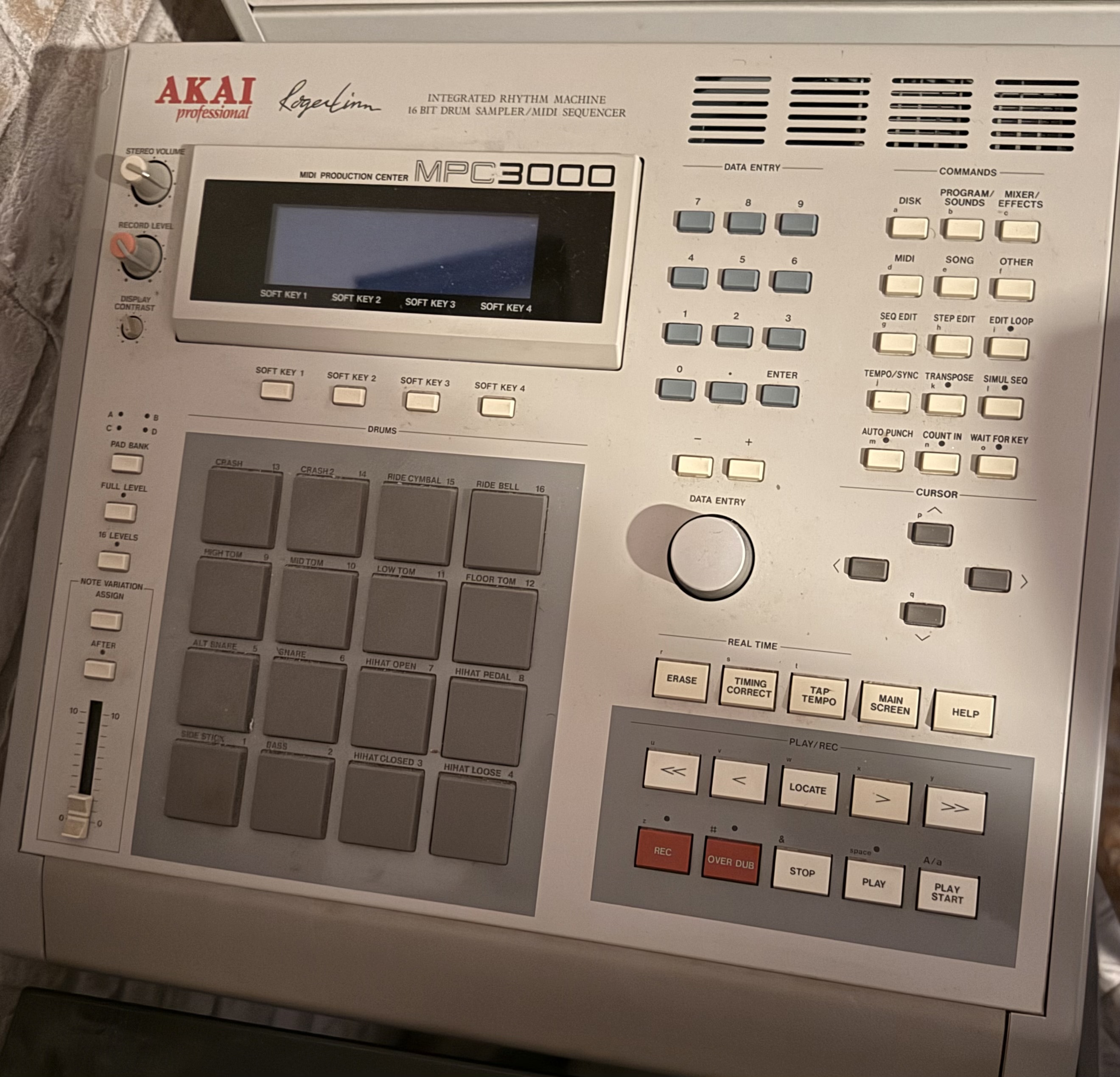 Akai MPC 3000