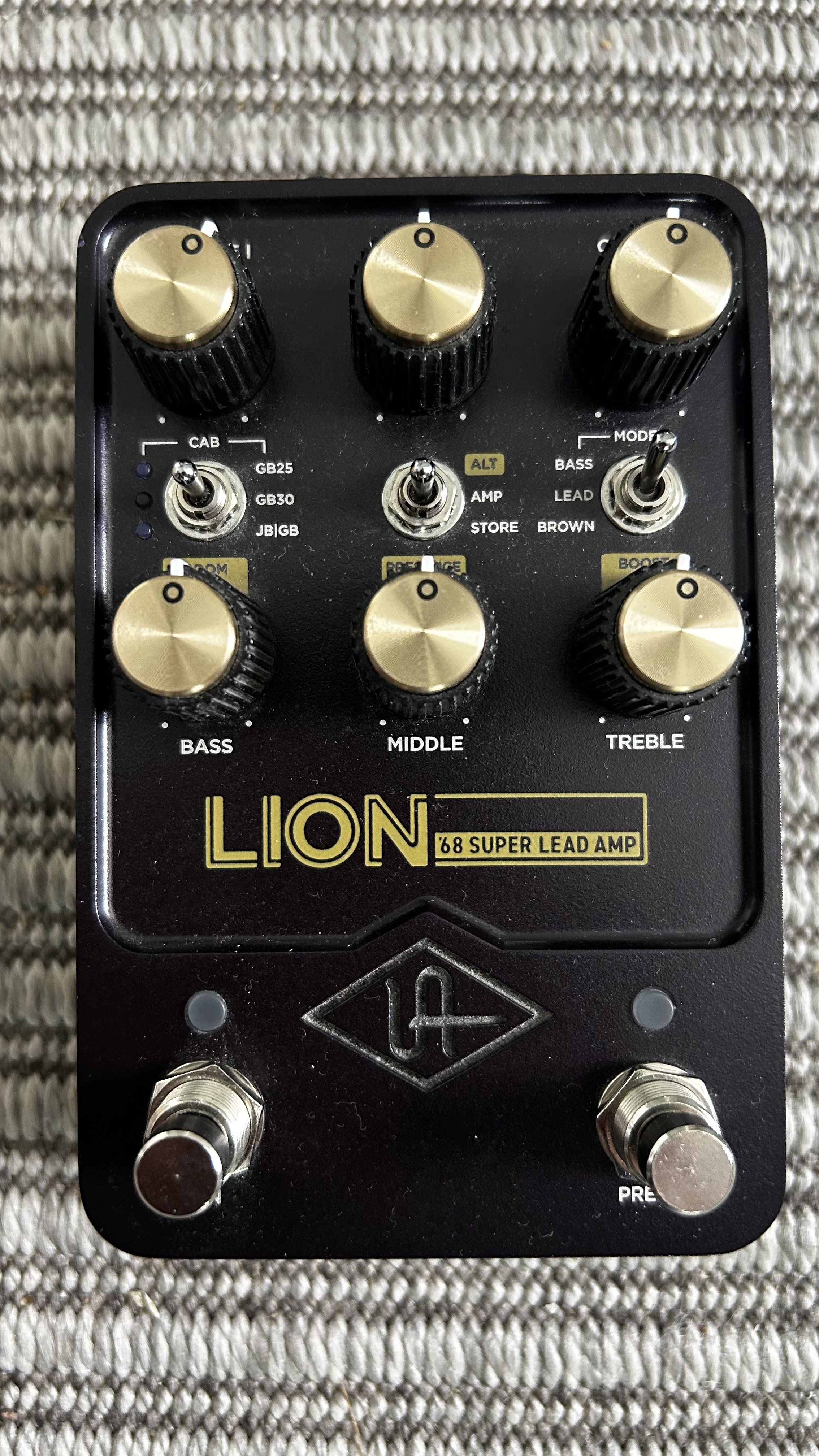 Universal Audio Lion '68 Super Lead Amp