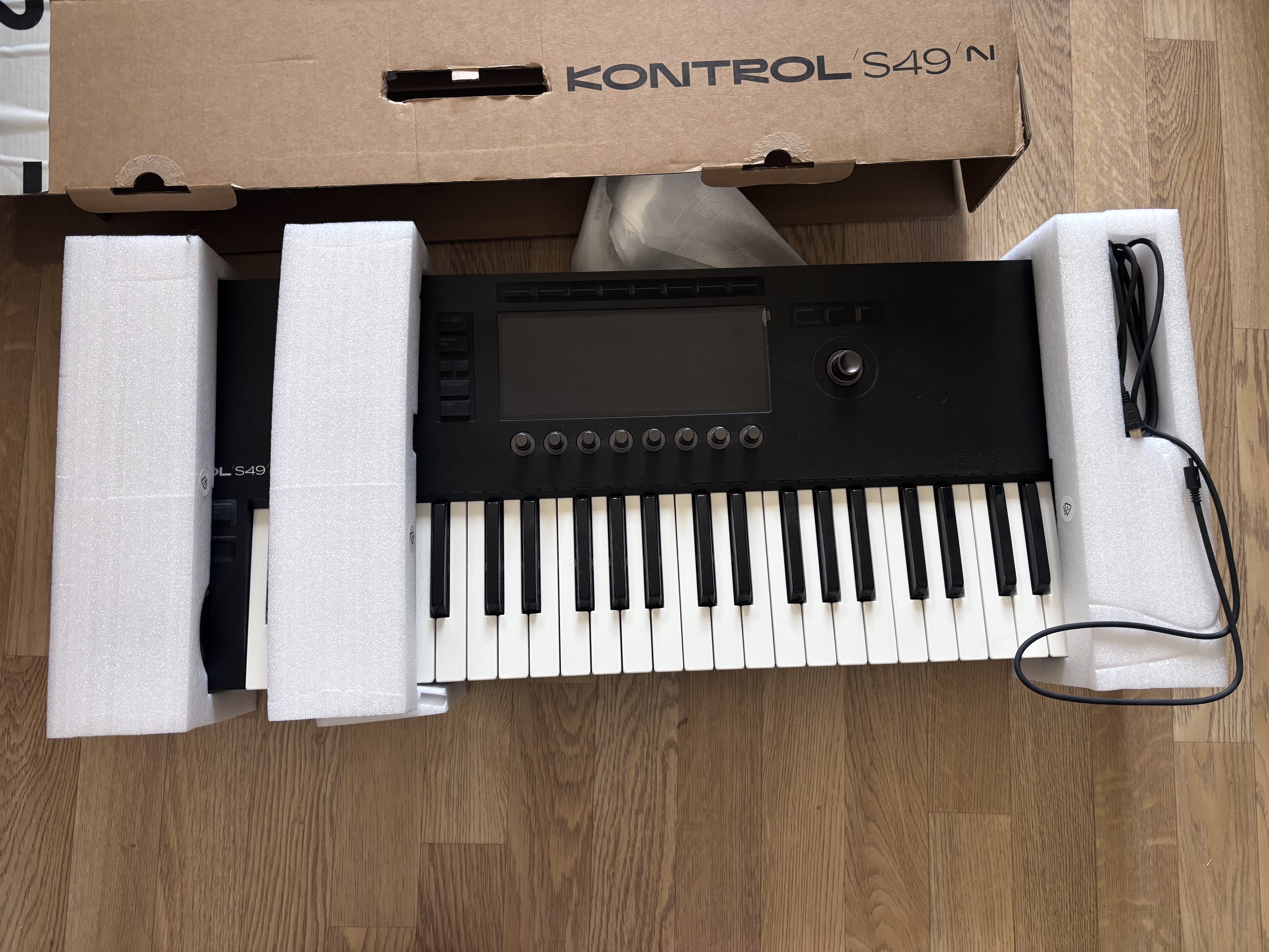 Native Instruments Komplete Kontrol S49 MK3 