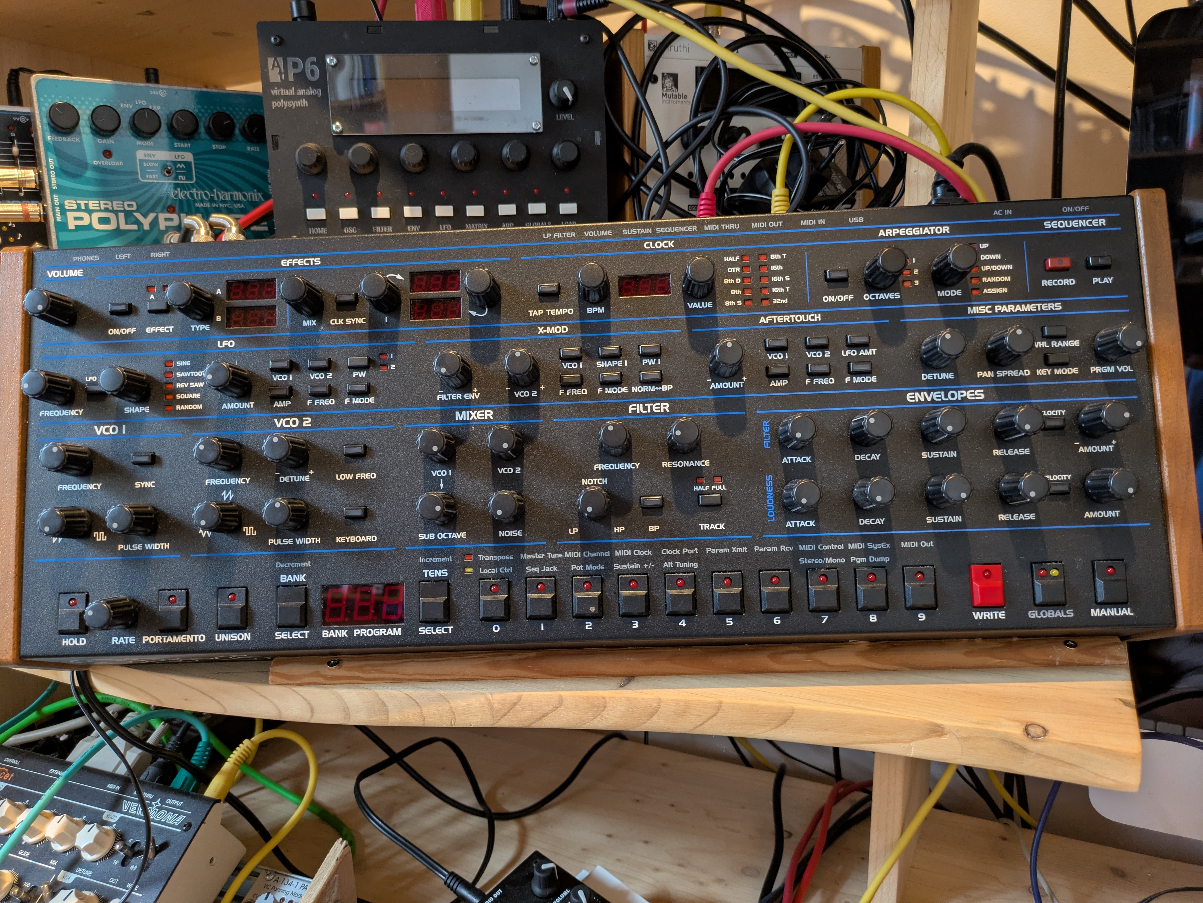 OB6 desktop Dave Smith Instrument