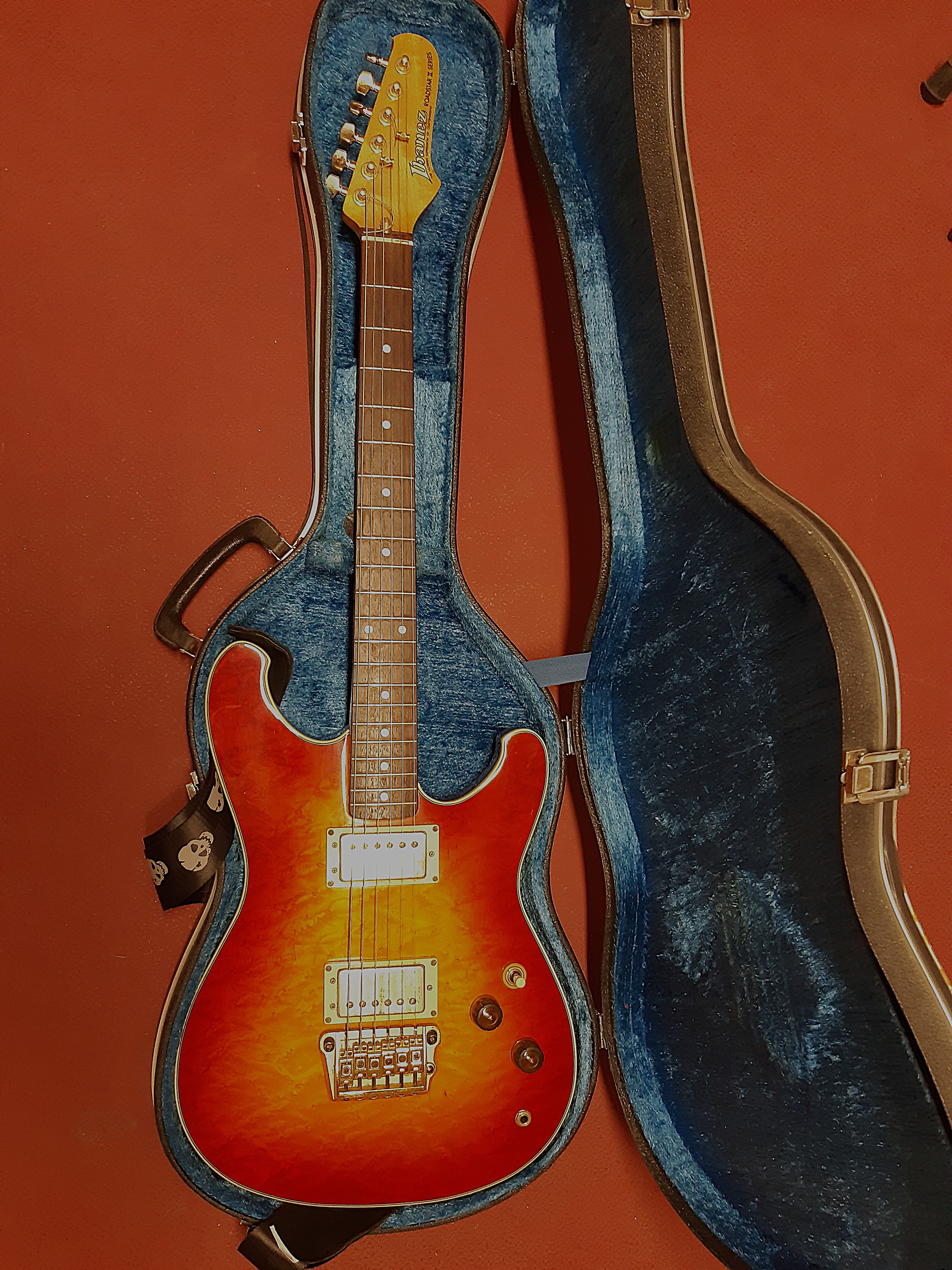 Vends très belle ibanez roadstar ll  RS 1300 de 1983