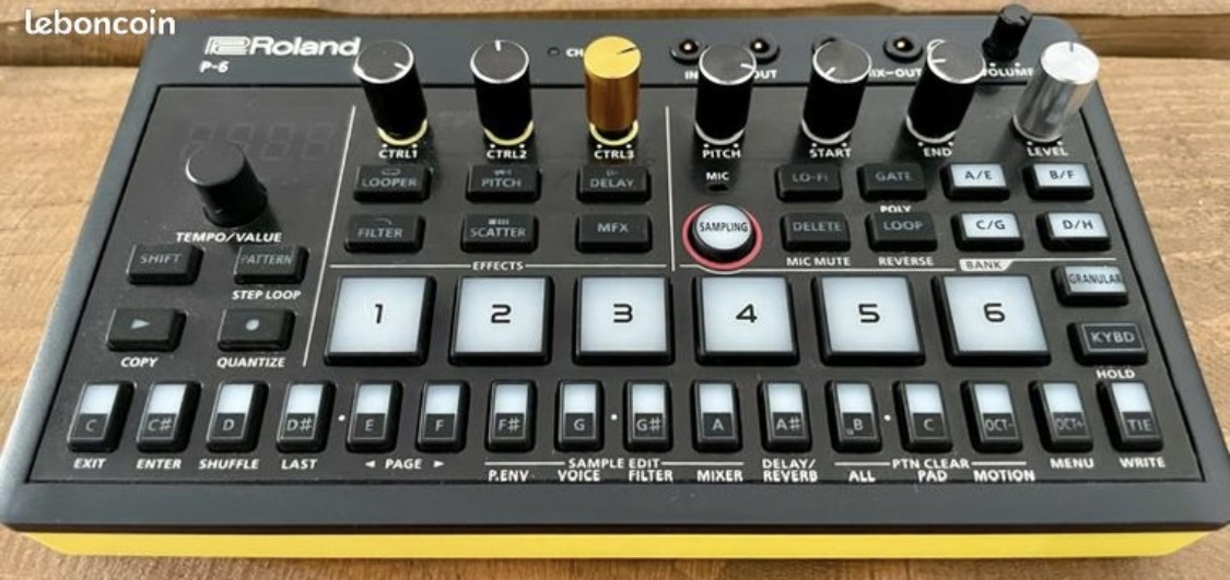 Vends Roland P6