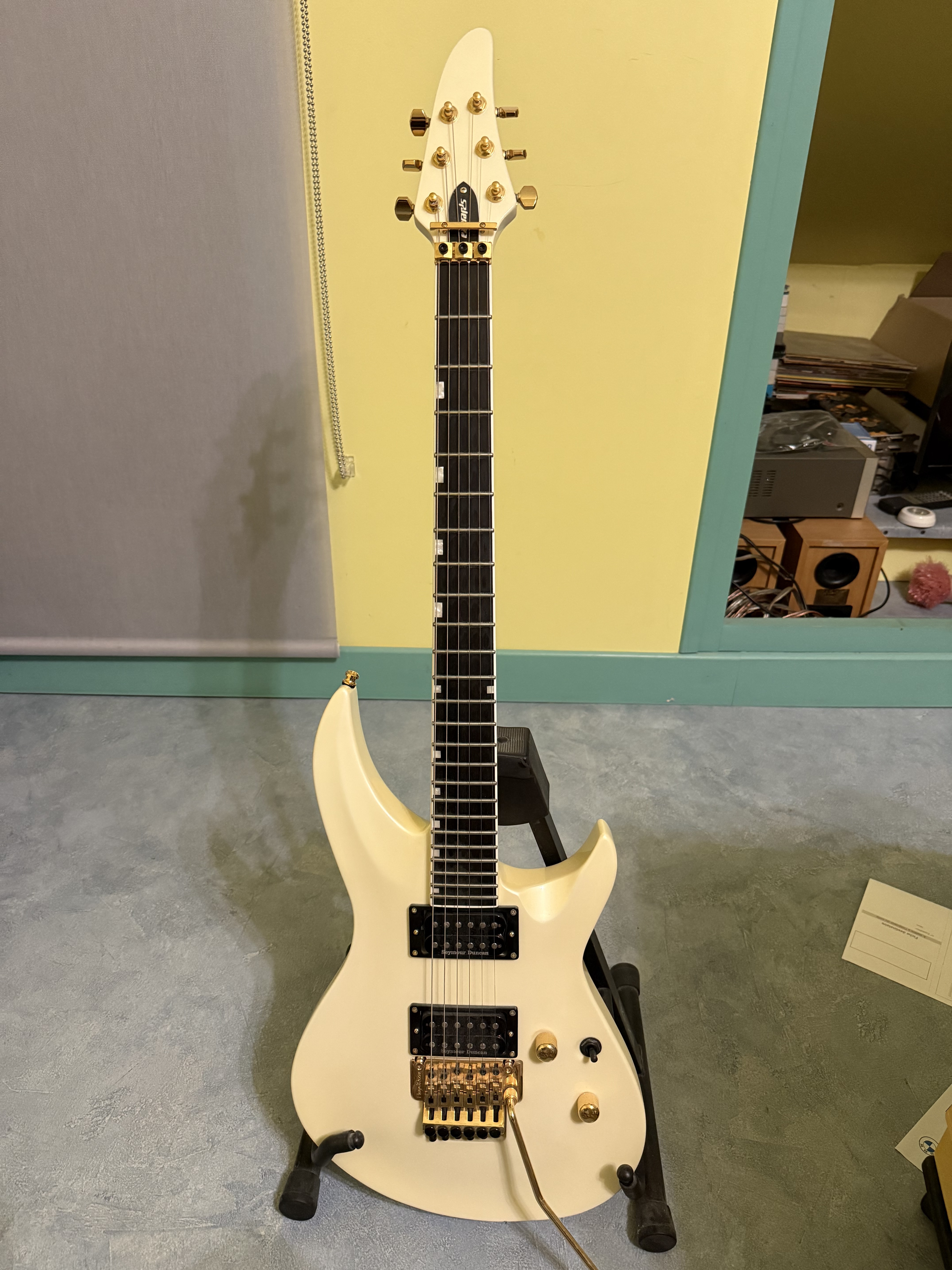 Edwards E-HR-145III PEARL WHITE