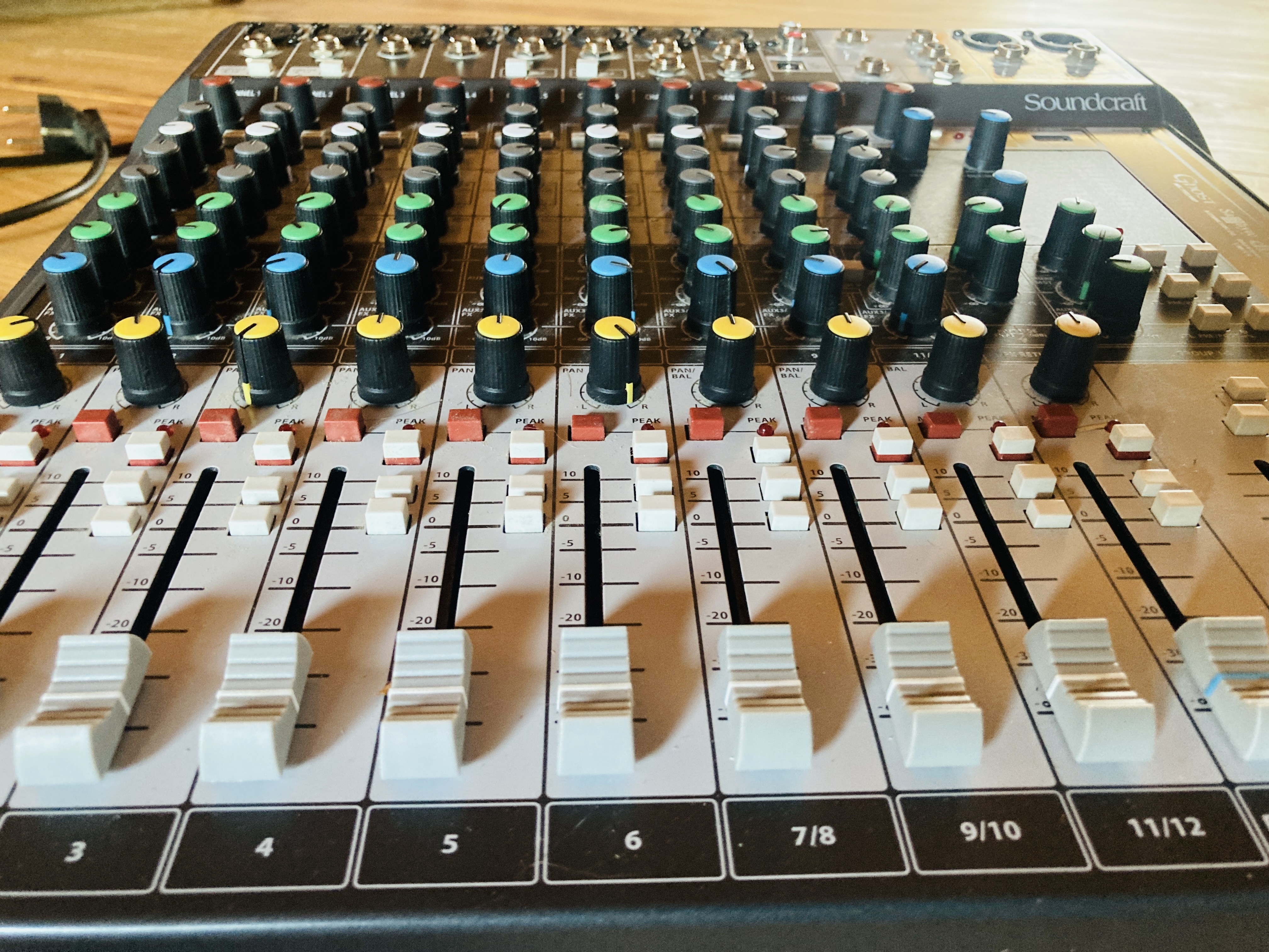 Soundcraft Signature 12 MTK (32832)
