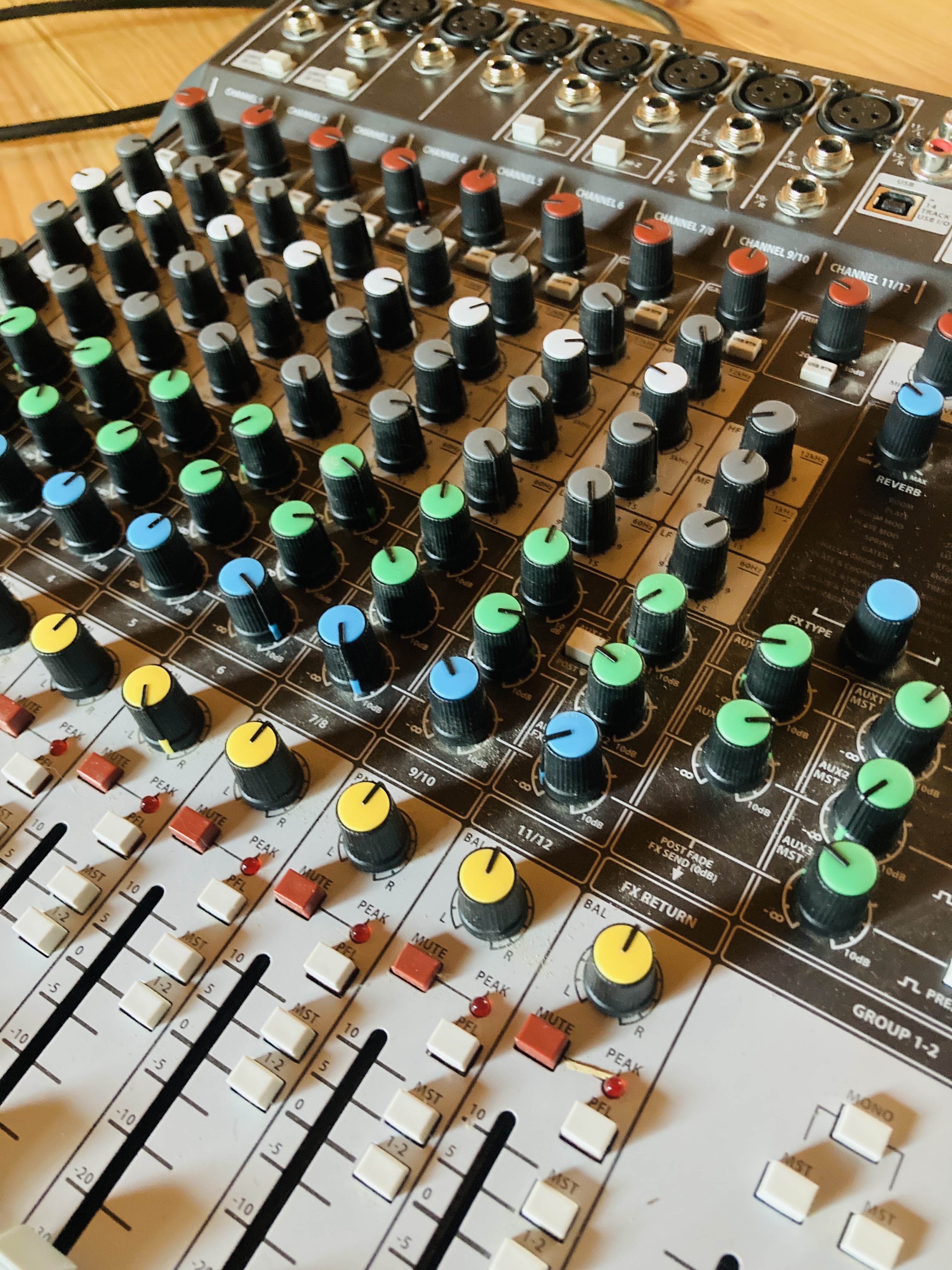 Soundcraft Signature 12 MTK (46801)