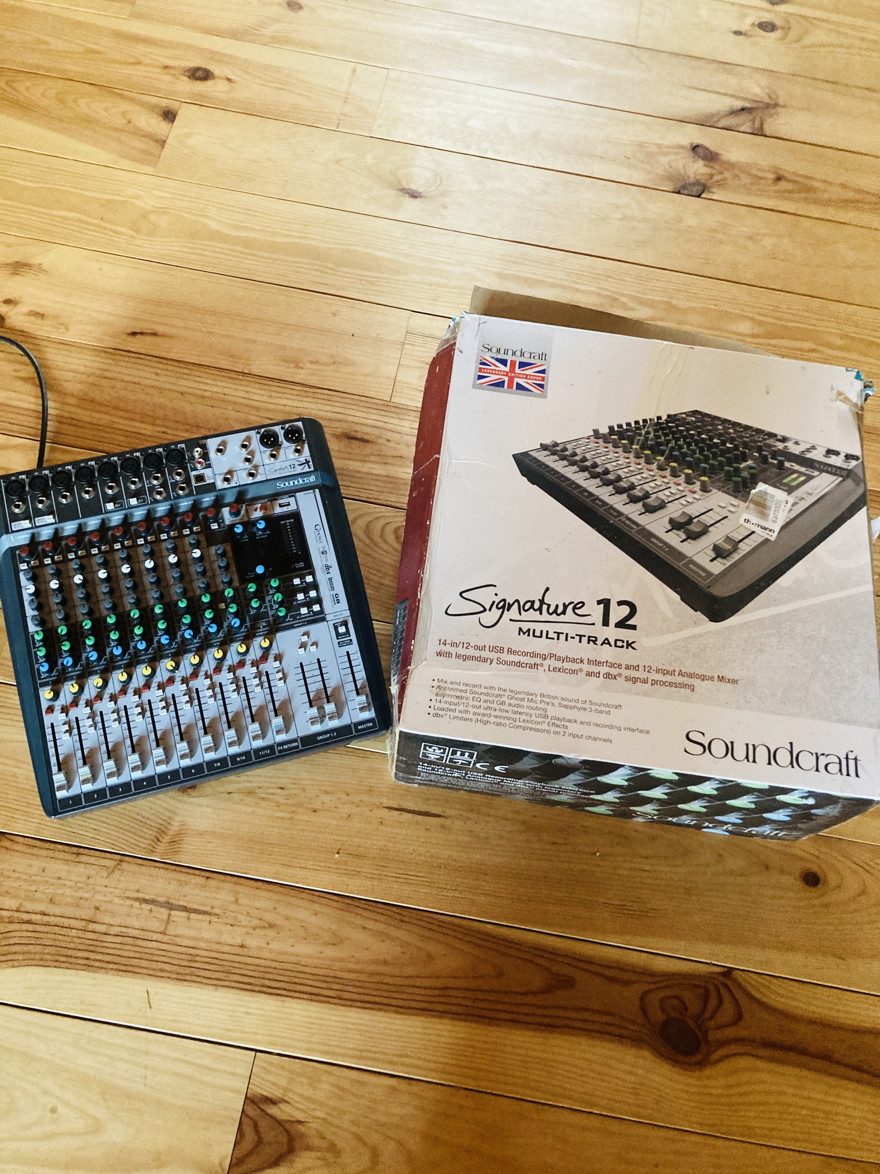 Soundcraft Signature 12 MTK (75527)