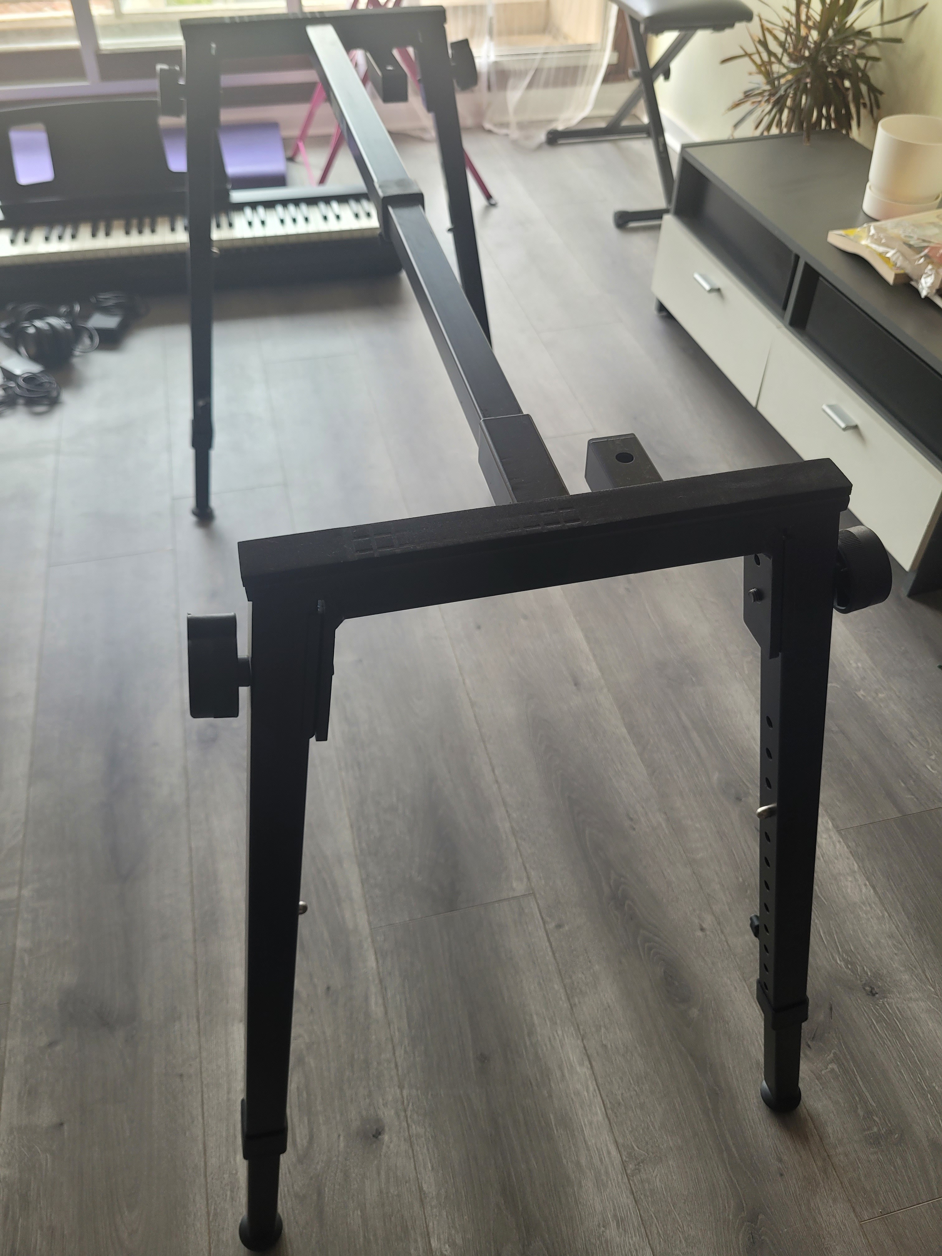 piano support