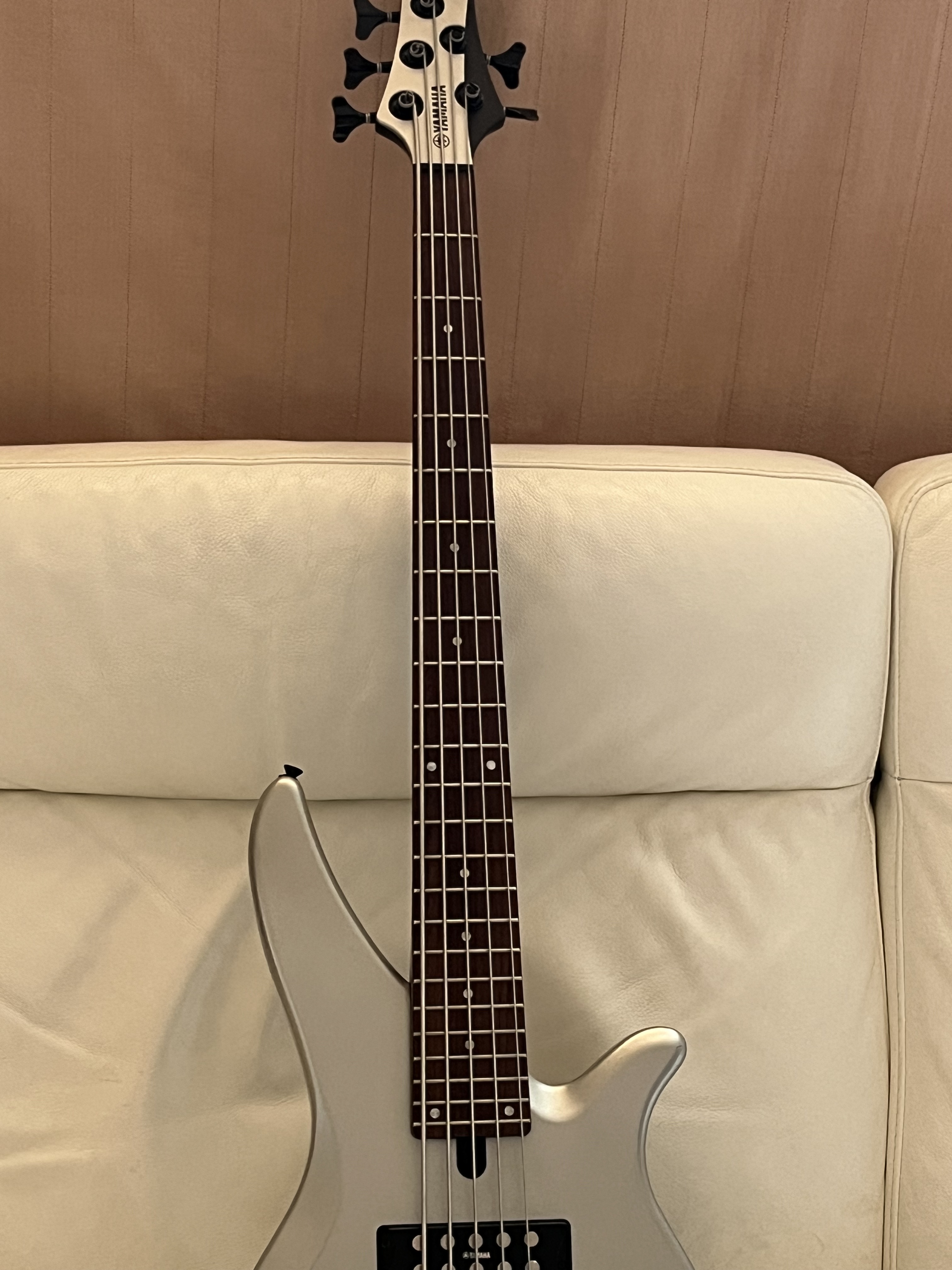 Basse Yamaha RBX375