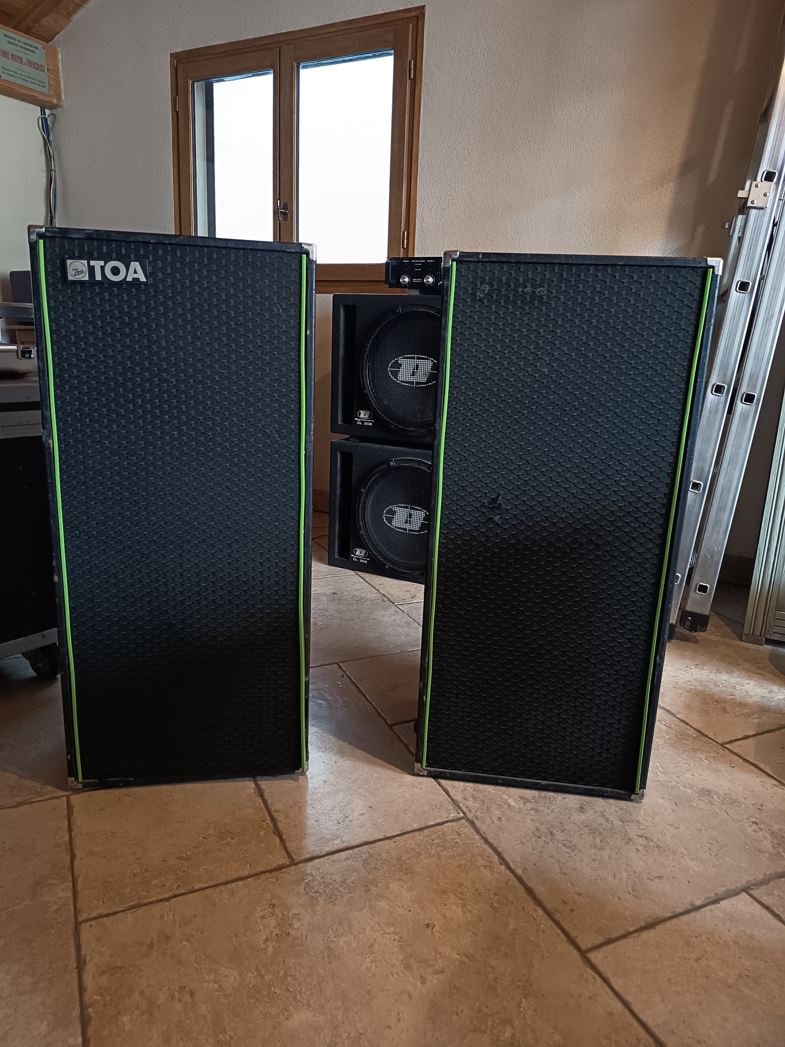 Paire d'enceintes  TOA RS-5 – Vintage (1983) modèle rare