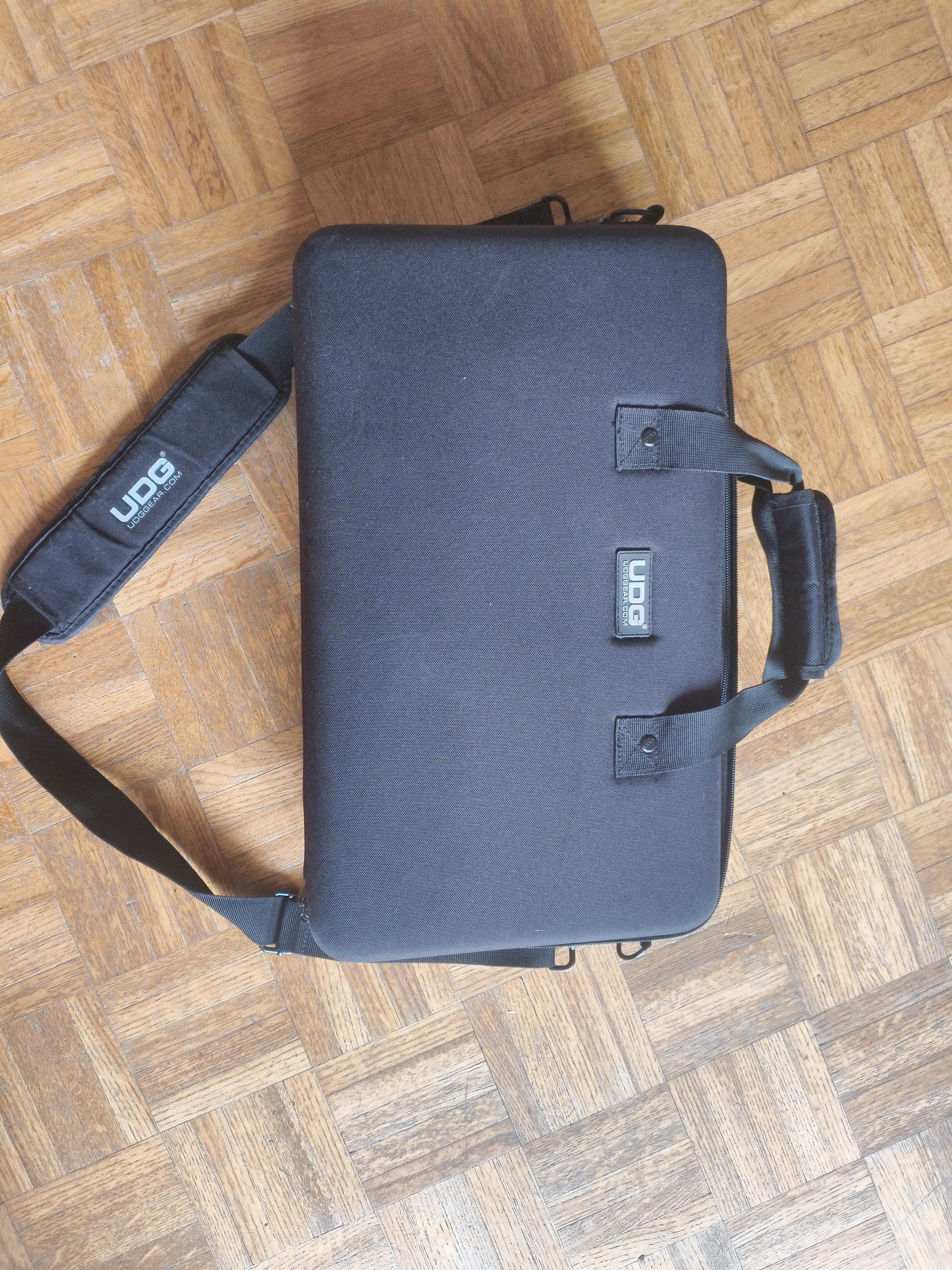 Case UDG Creator Toraiz SP16 / Roland TR8
