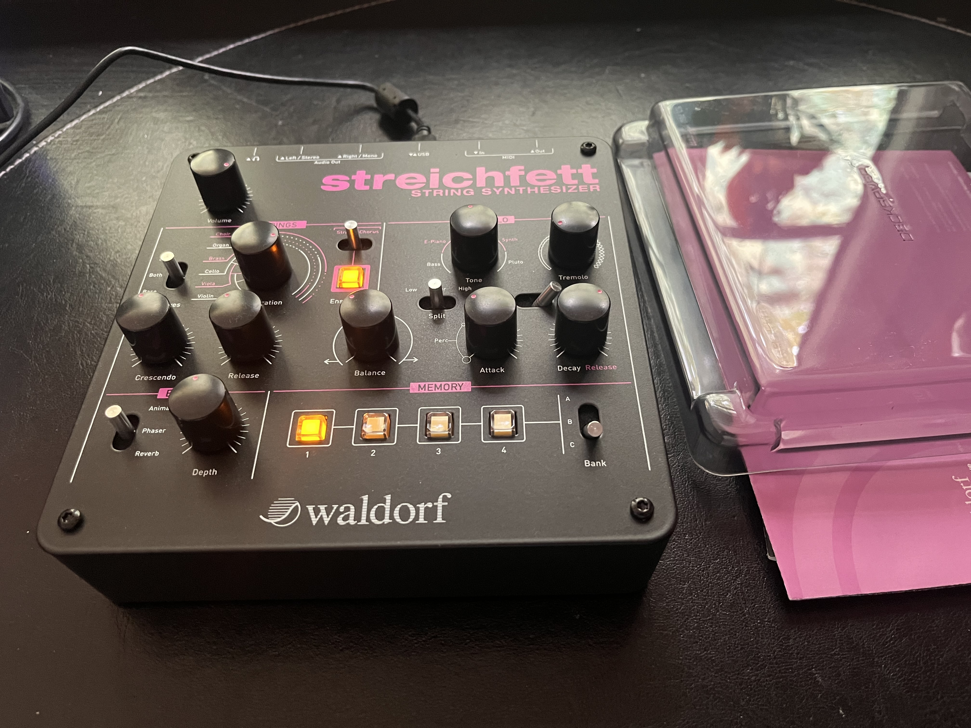 Vends Waldorf Streichfett en TBE avec son decksaver