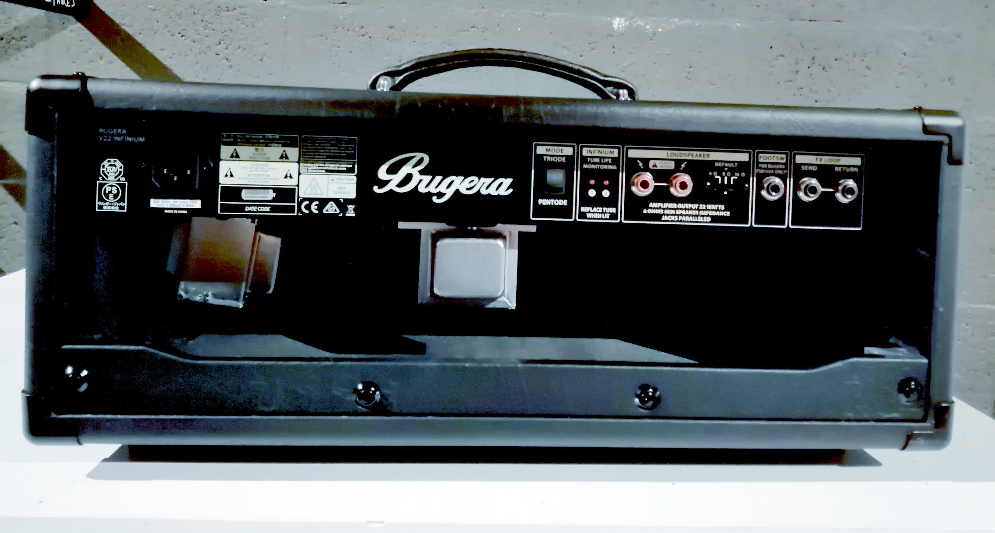 bugera2