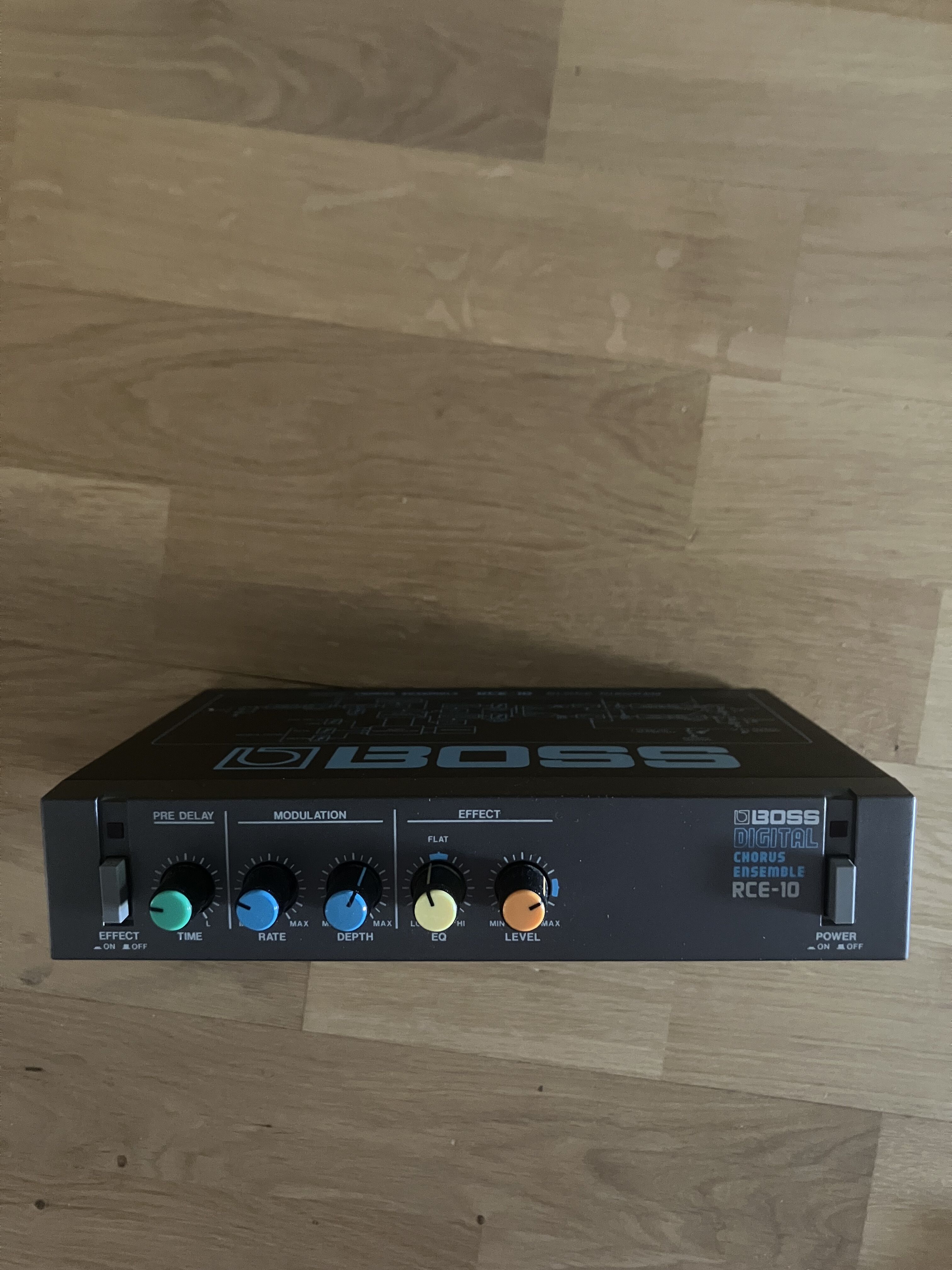 Vends Boss Micro Rack Chorus RCE 10