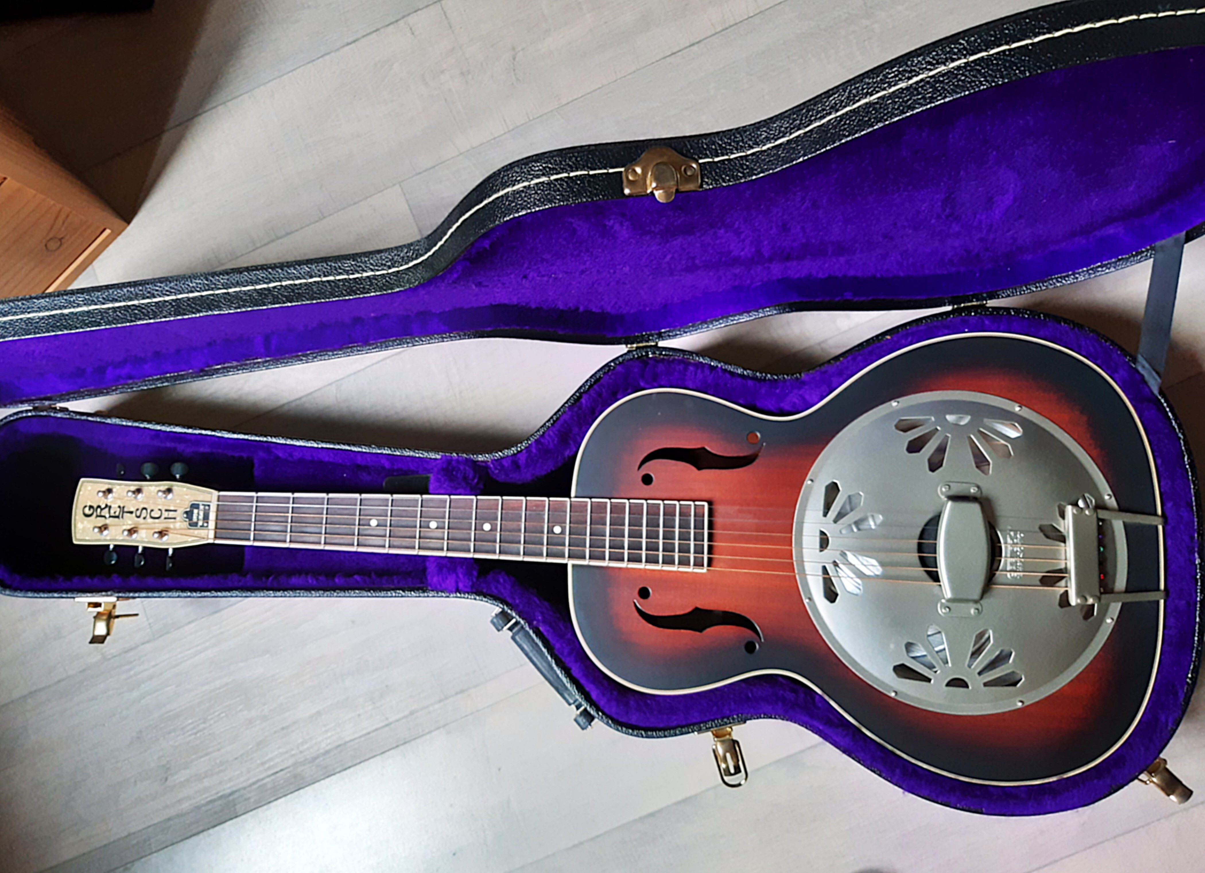 Gretsch G9240 "Alligator" Biscuit Roundneck + étui rigide.