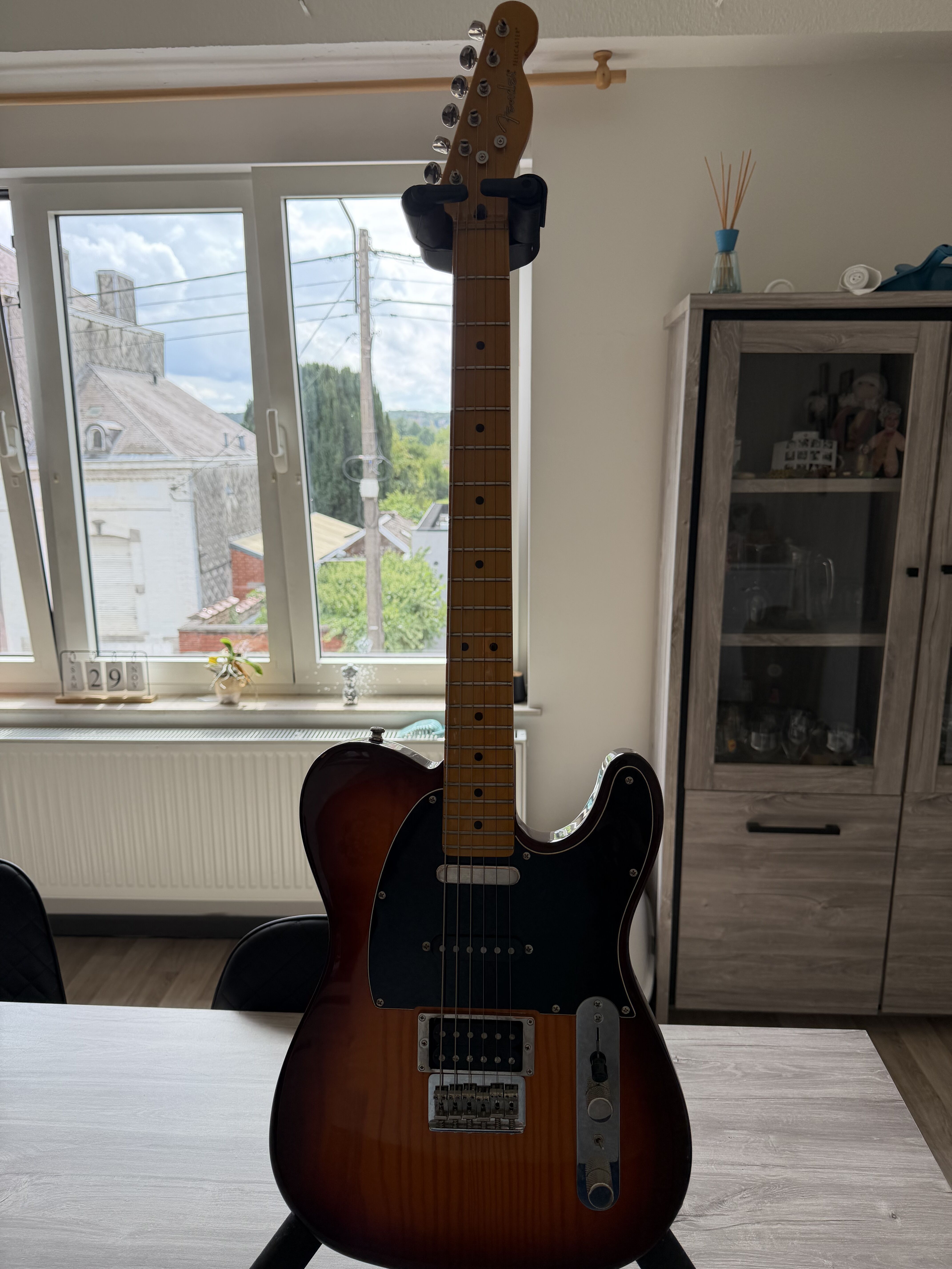 Fender Modern Player Plus Telecaster + SKB Flightcase