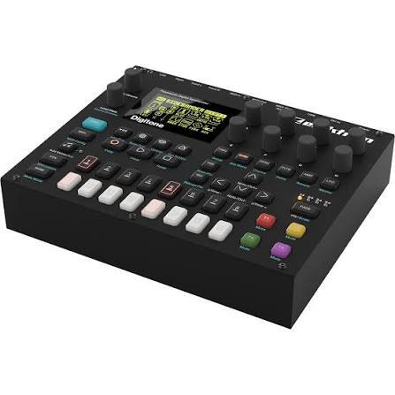 Digitone 1 et decksaver