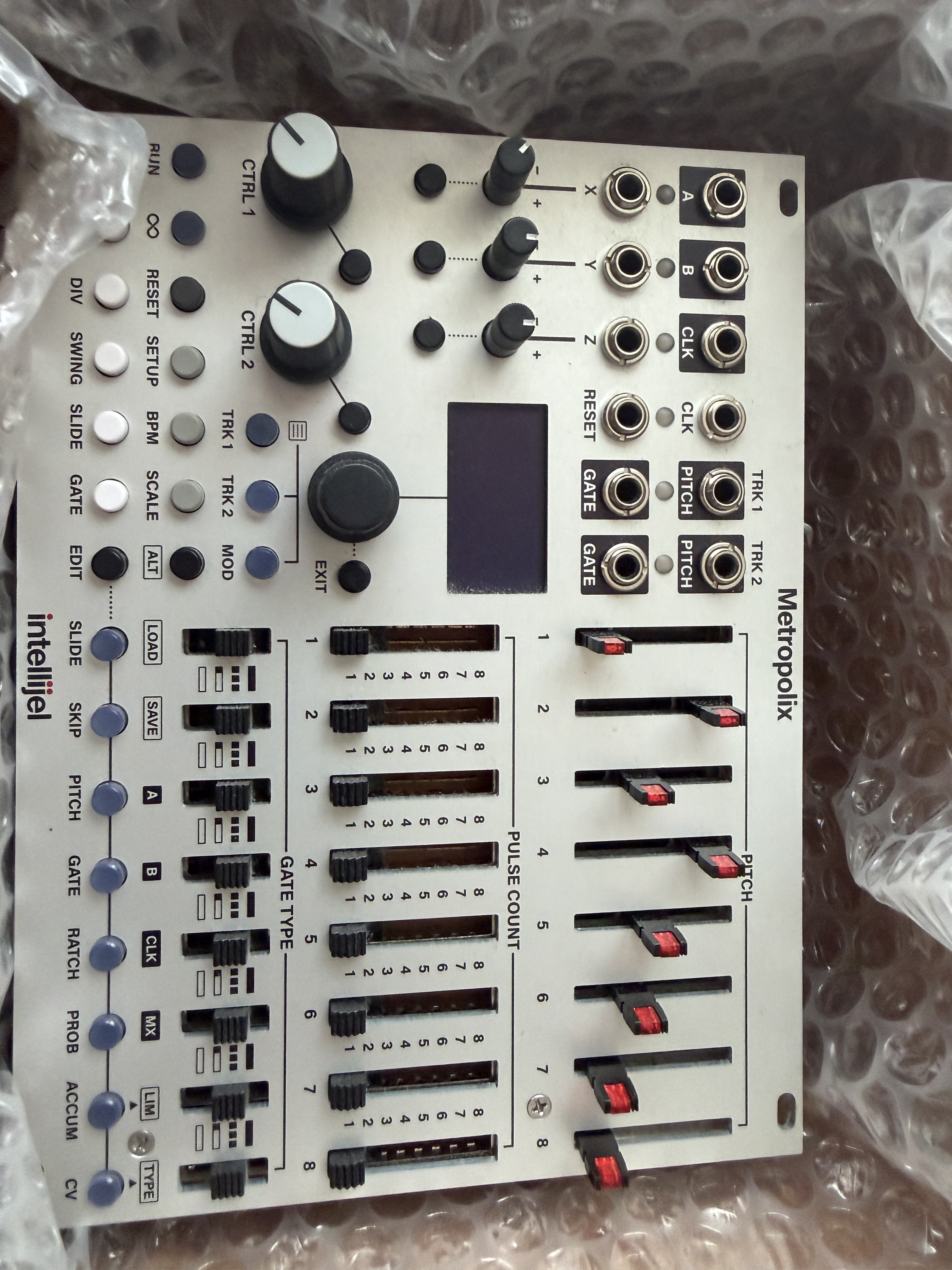 Intellijel Designs Metropolix + son expander