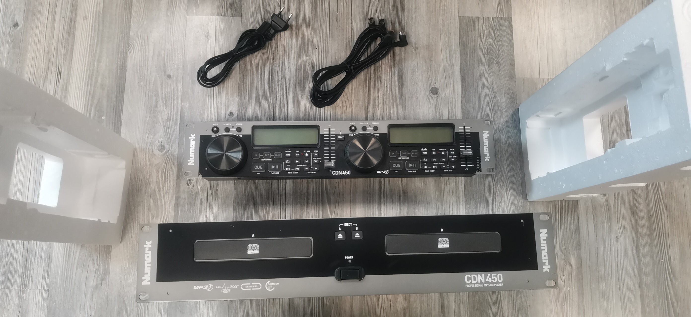 Numark CDN77USB (77028)