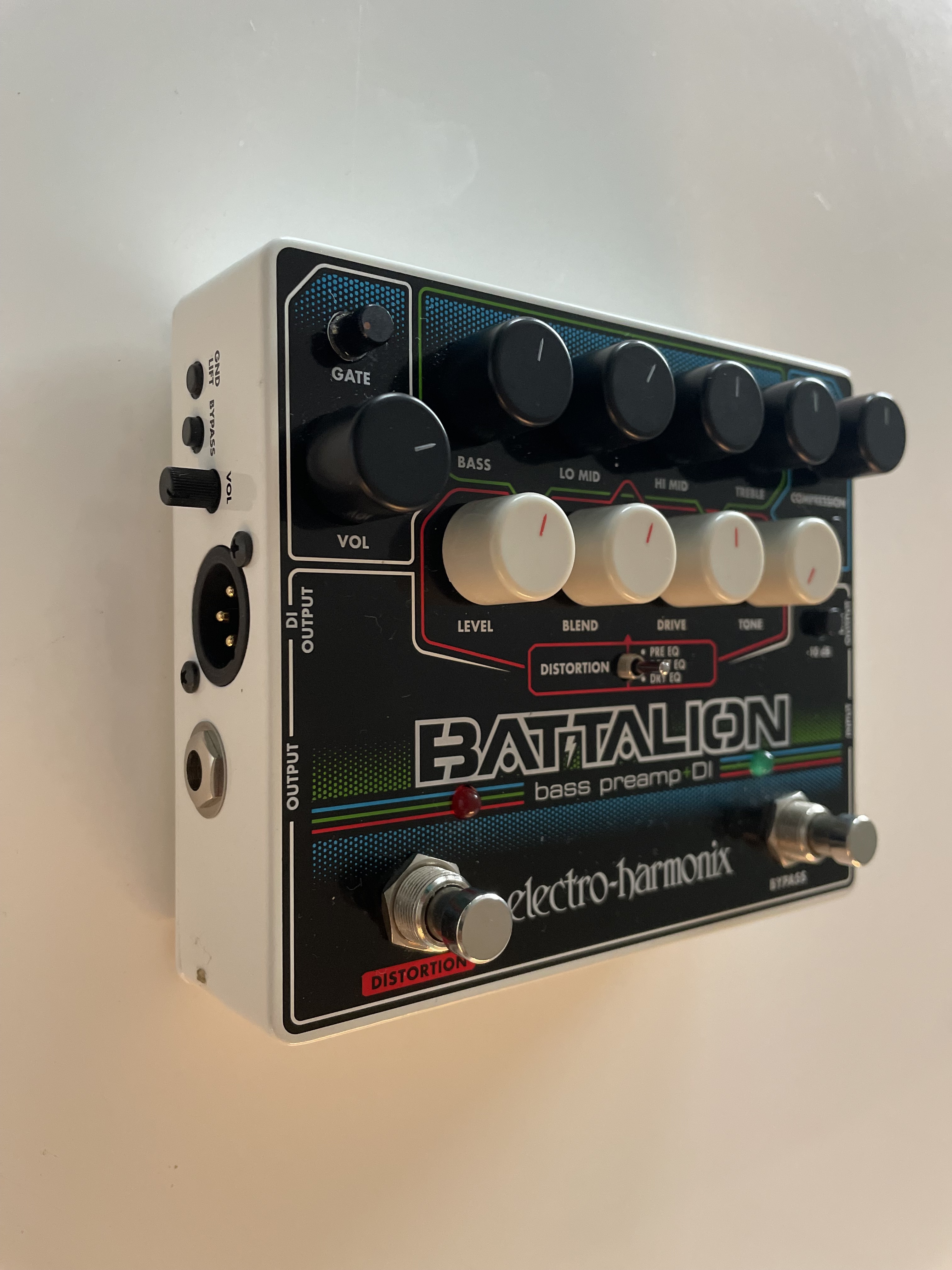 Electro-Harmonix Battalion Bass Preamp + DI