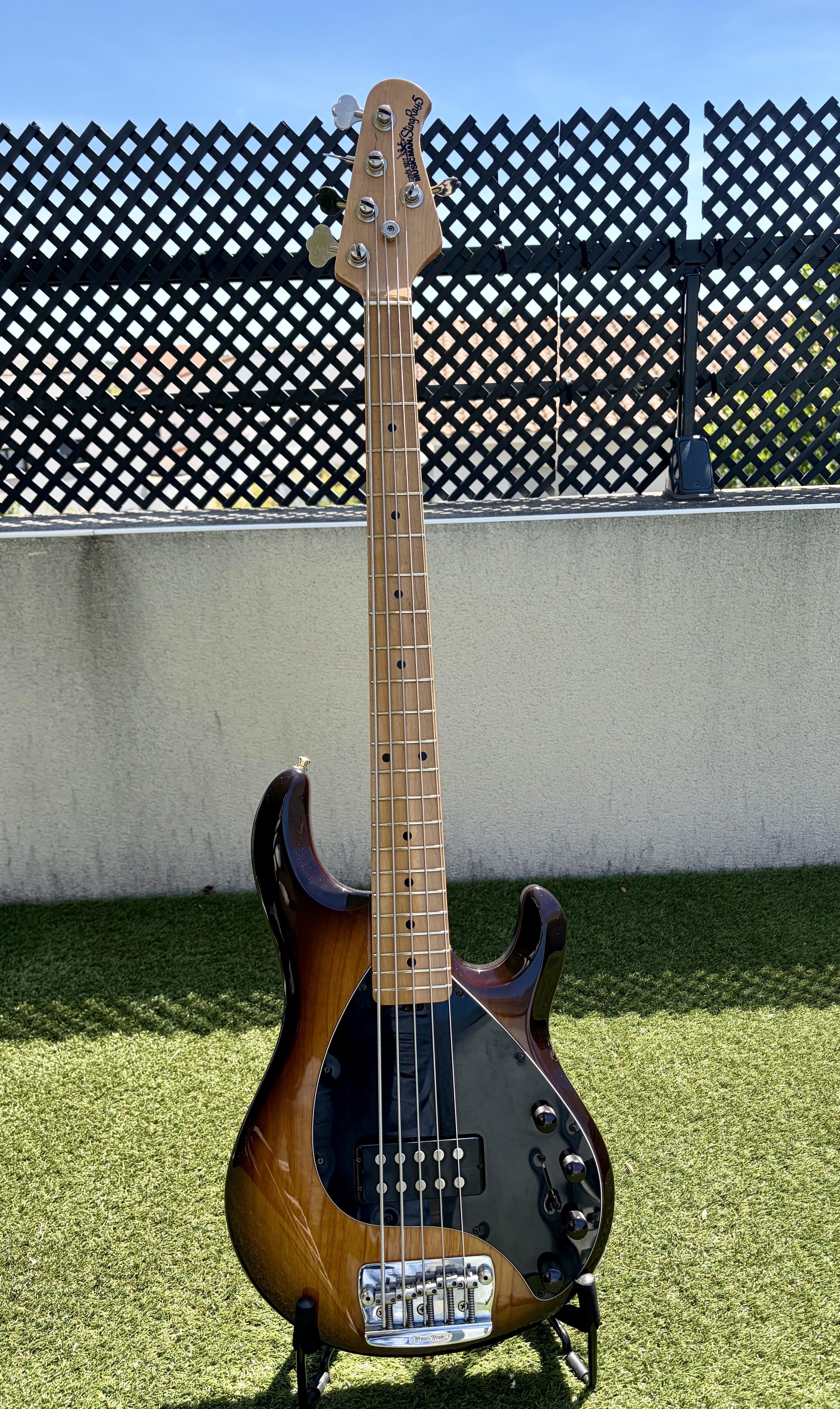 Music Man StingRay 5H USA 2004 – Tobacco Burst