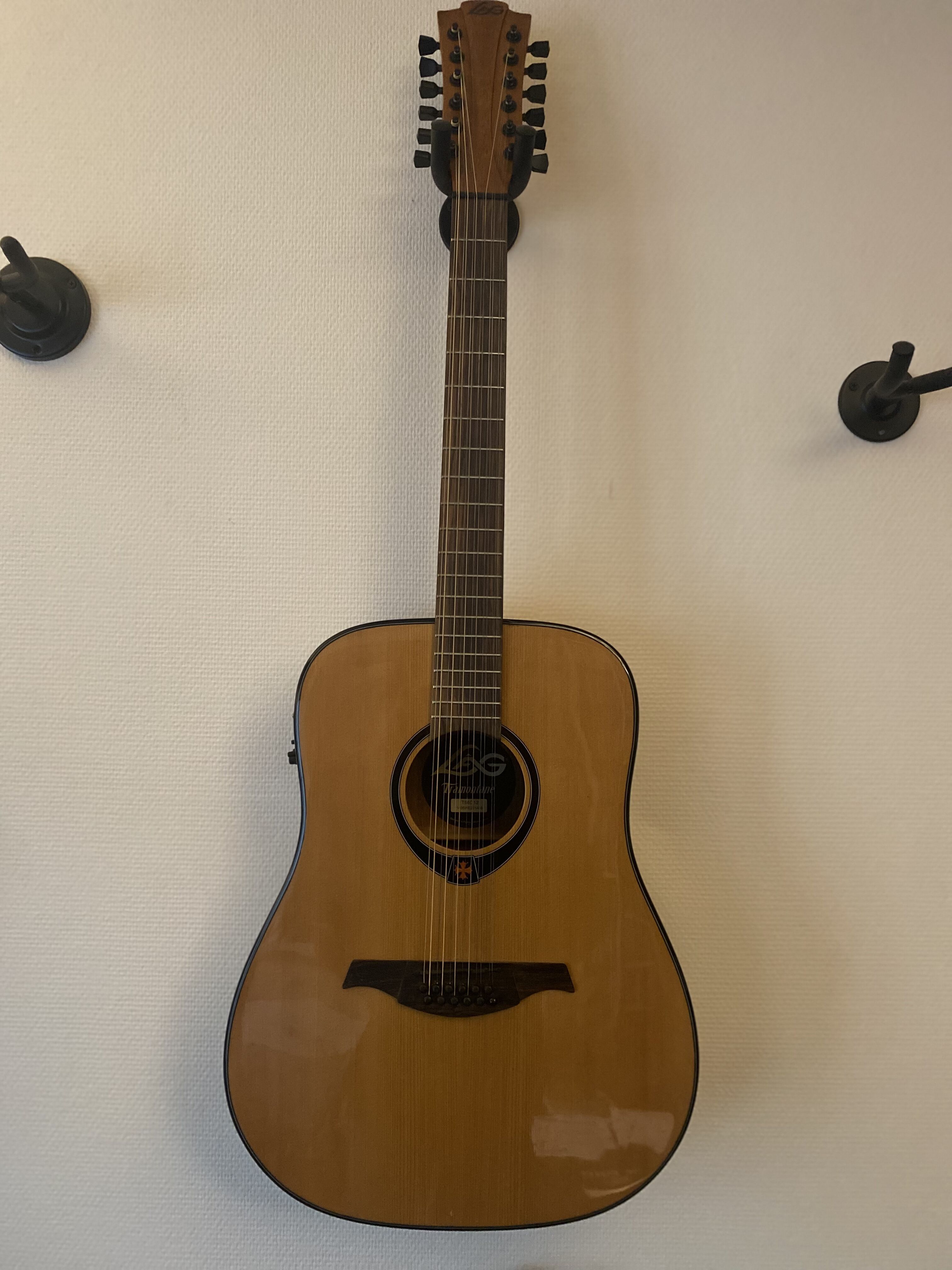 Guitare électroacoustique Lâg 12 cordes