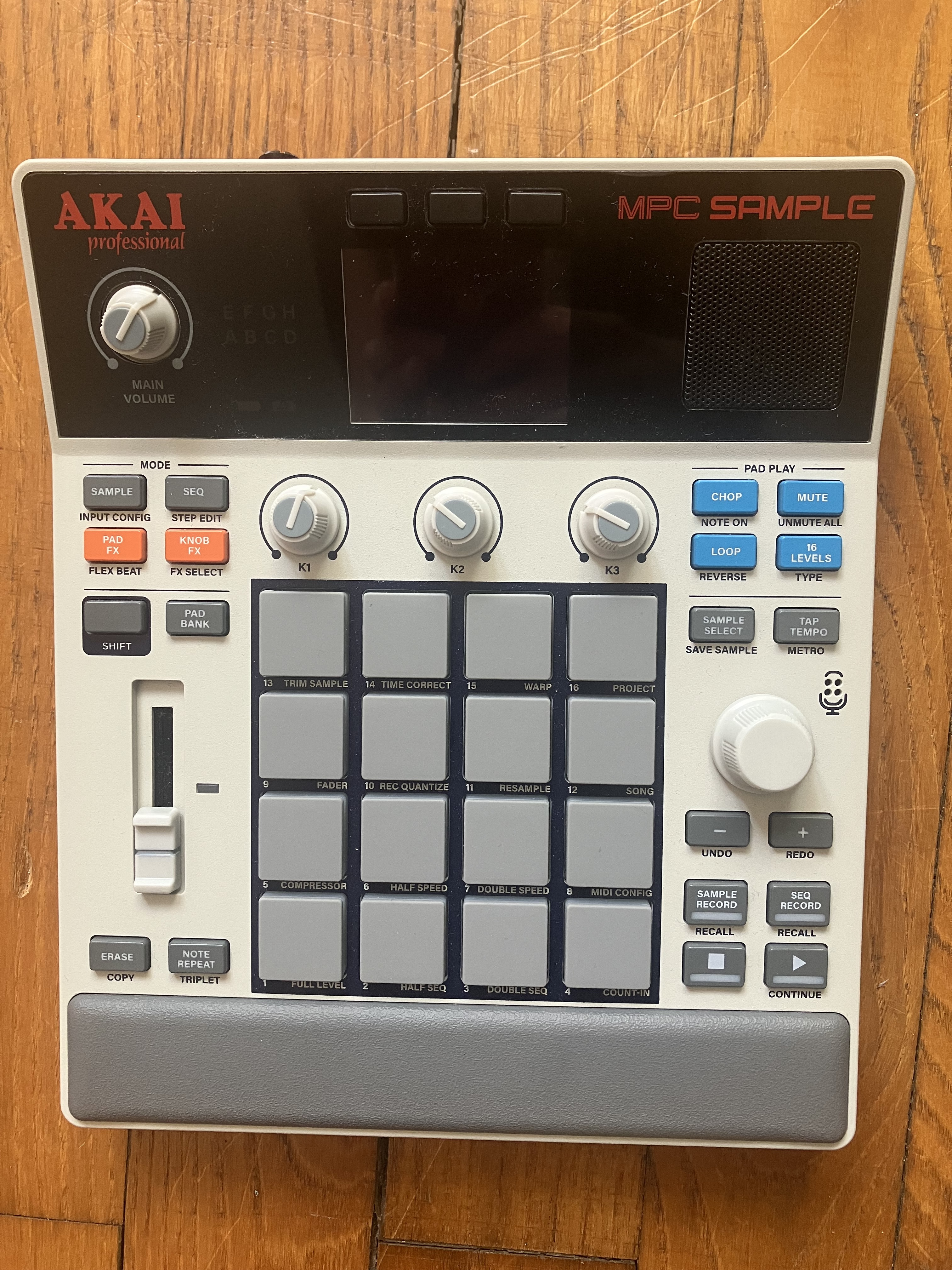 AKAI Professional MPC Sample