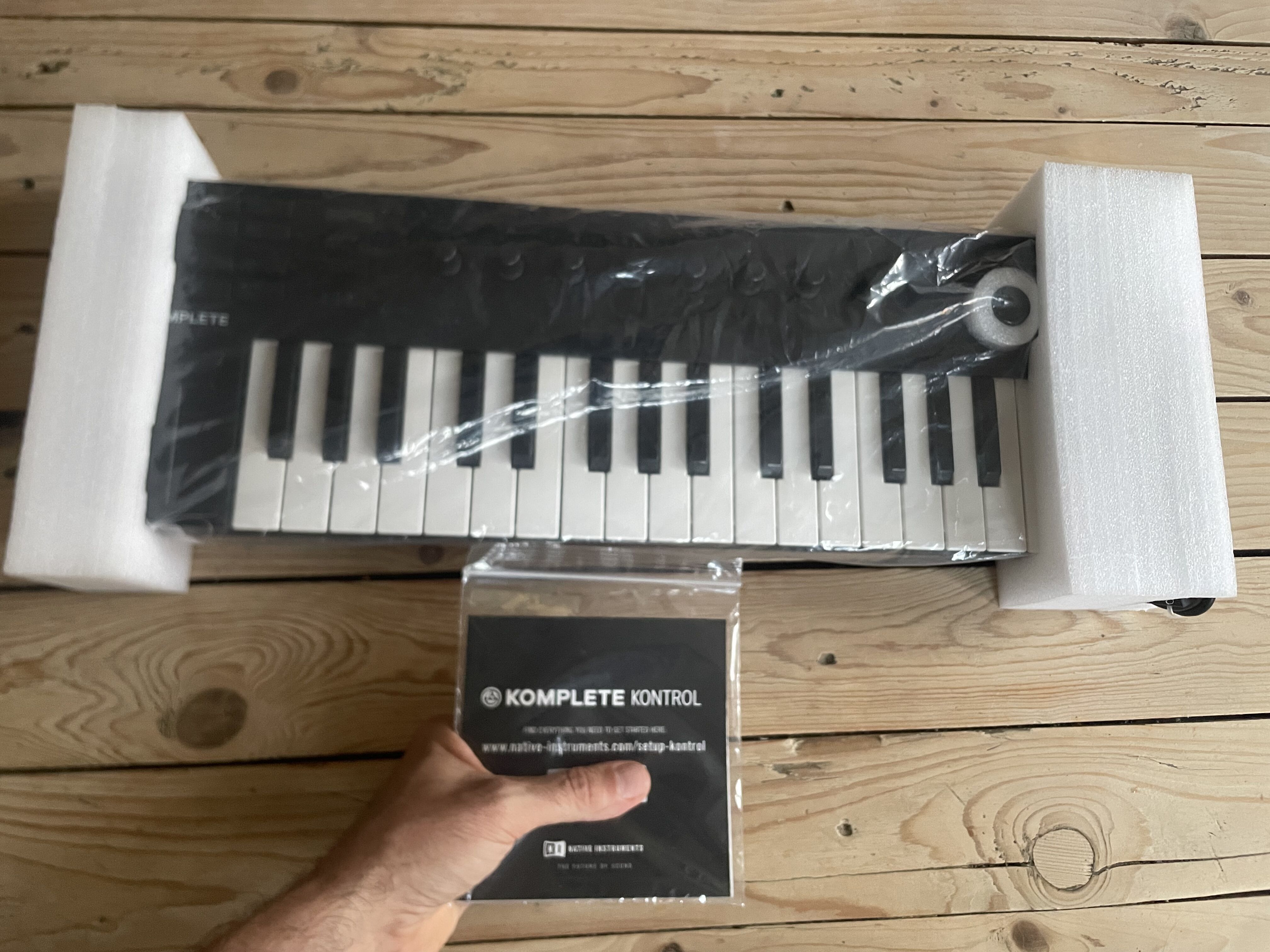Native Instruments Komplete Kontrol M32 (61865)
