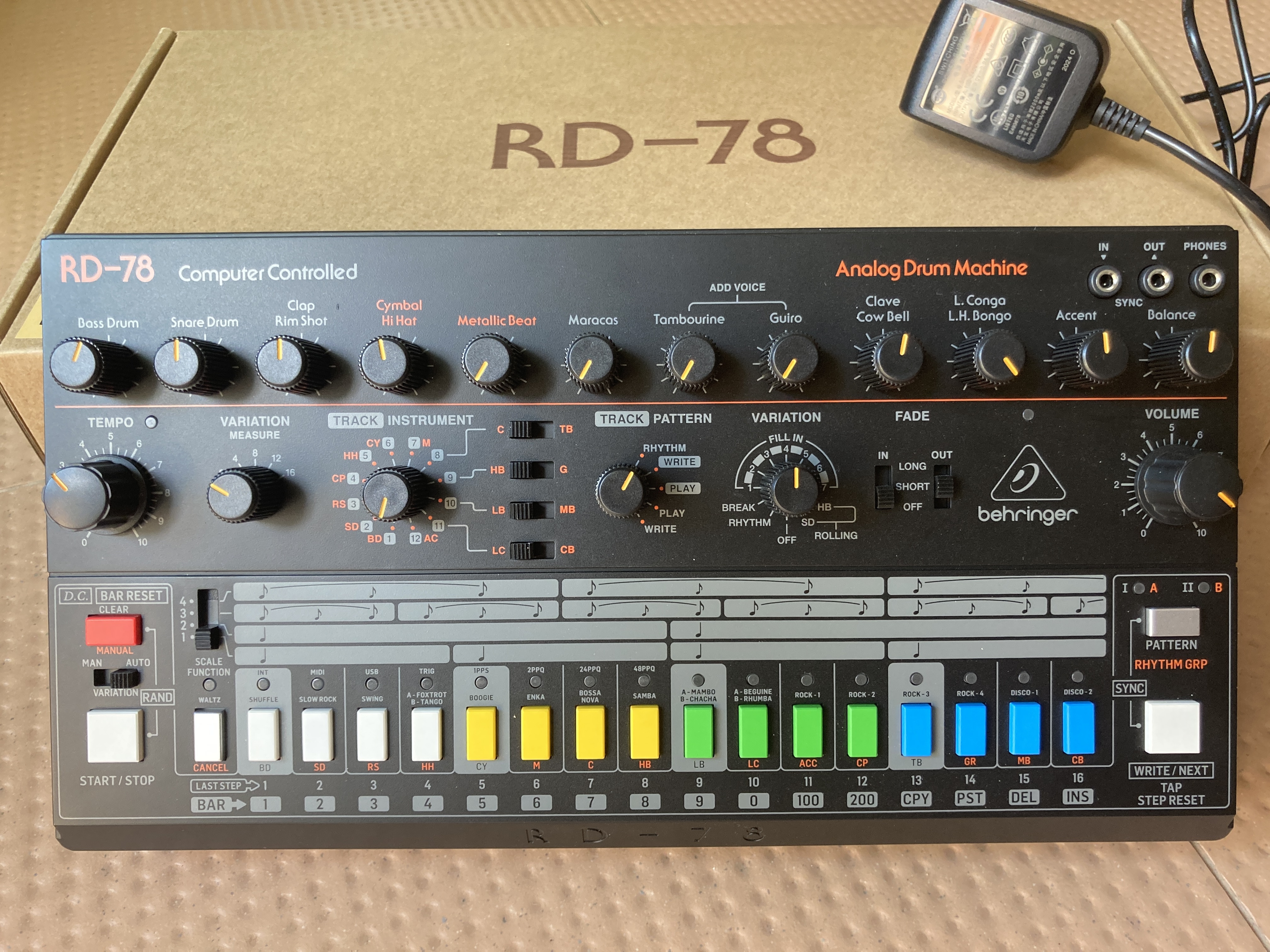 Vends Behringer RD-78