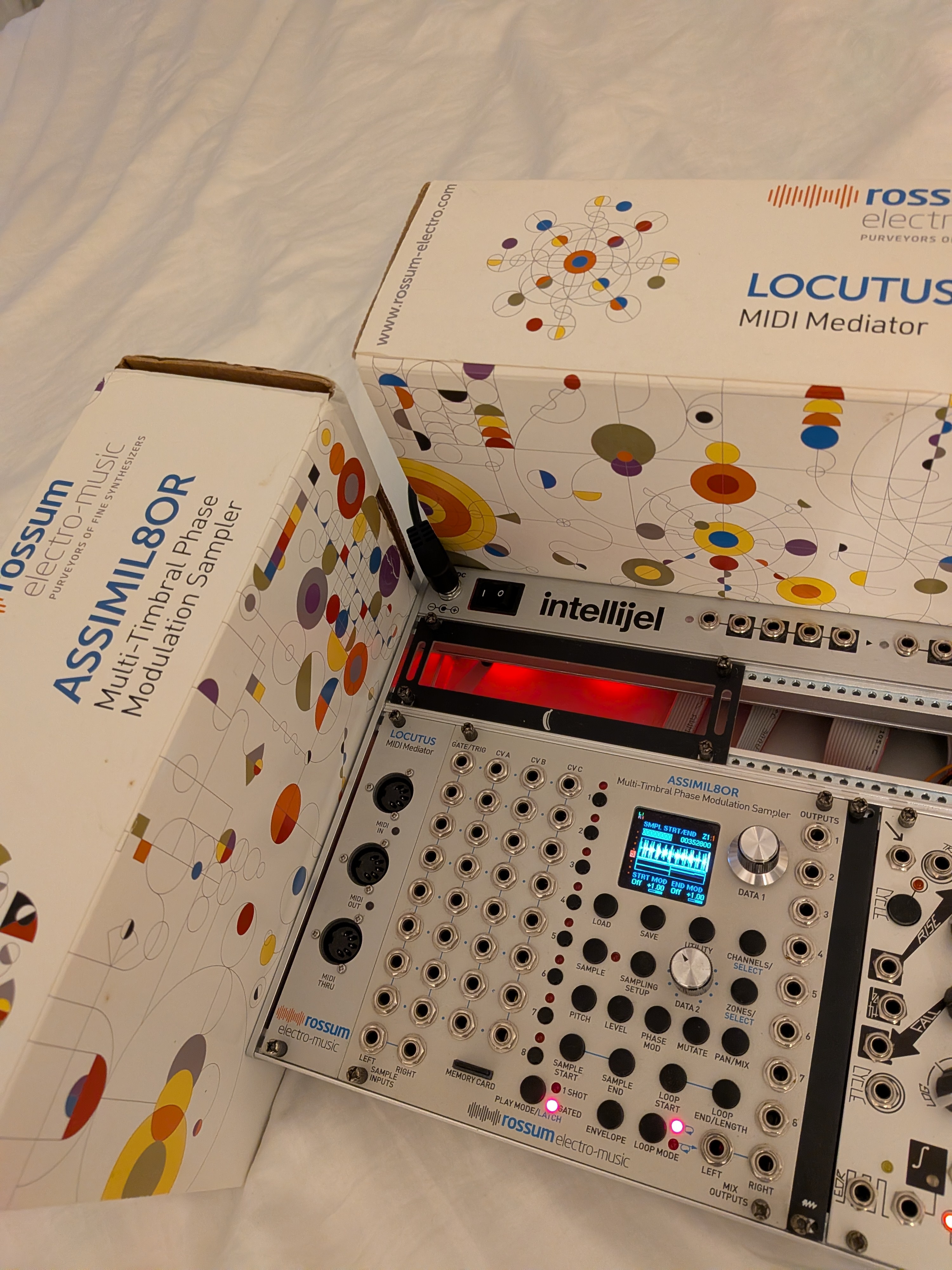 Vends Rossum Assimil8or + Locutus en très bon état