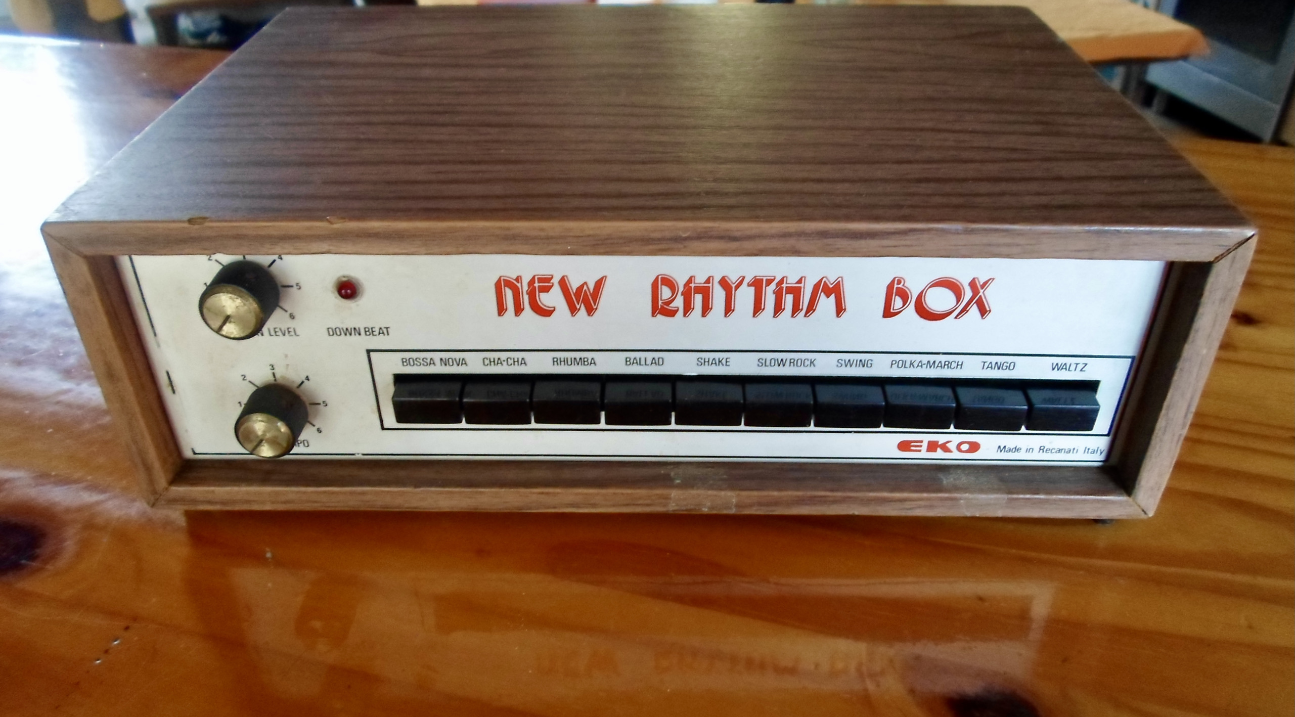 Eko rhythm box