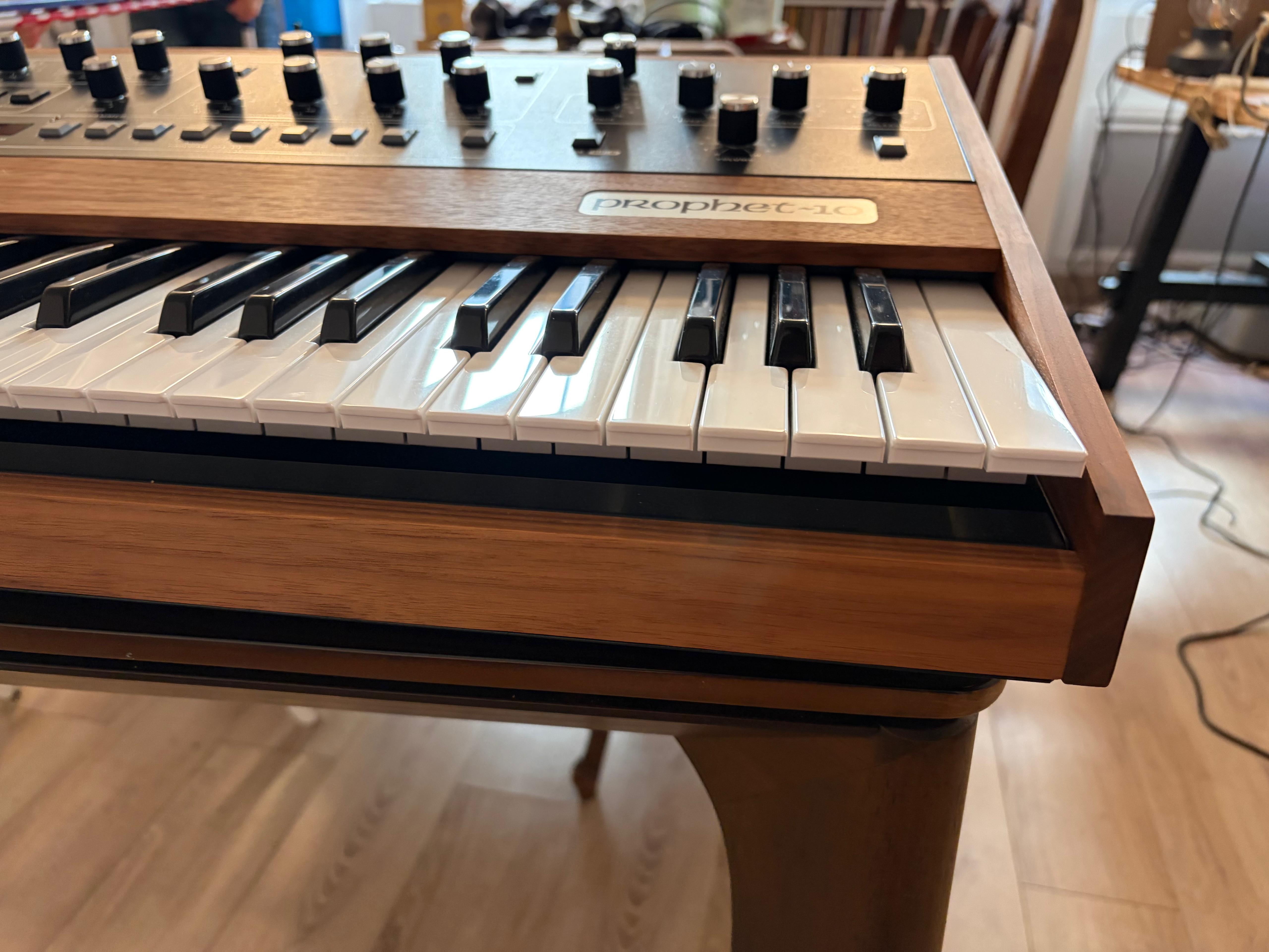 Sequential Prophet 10 Rev4 (10474)