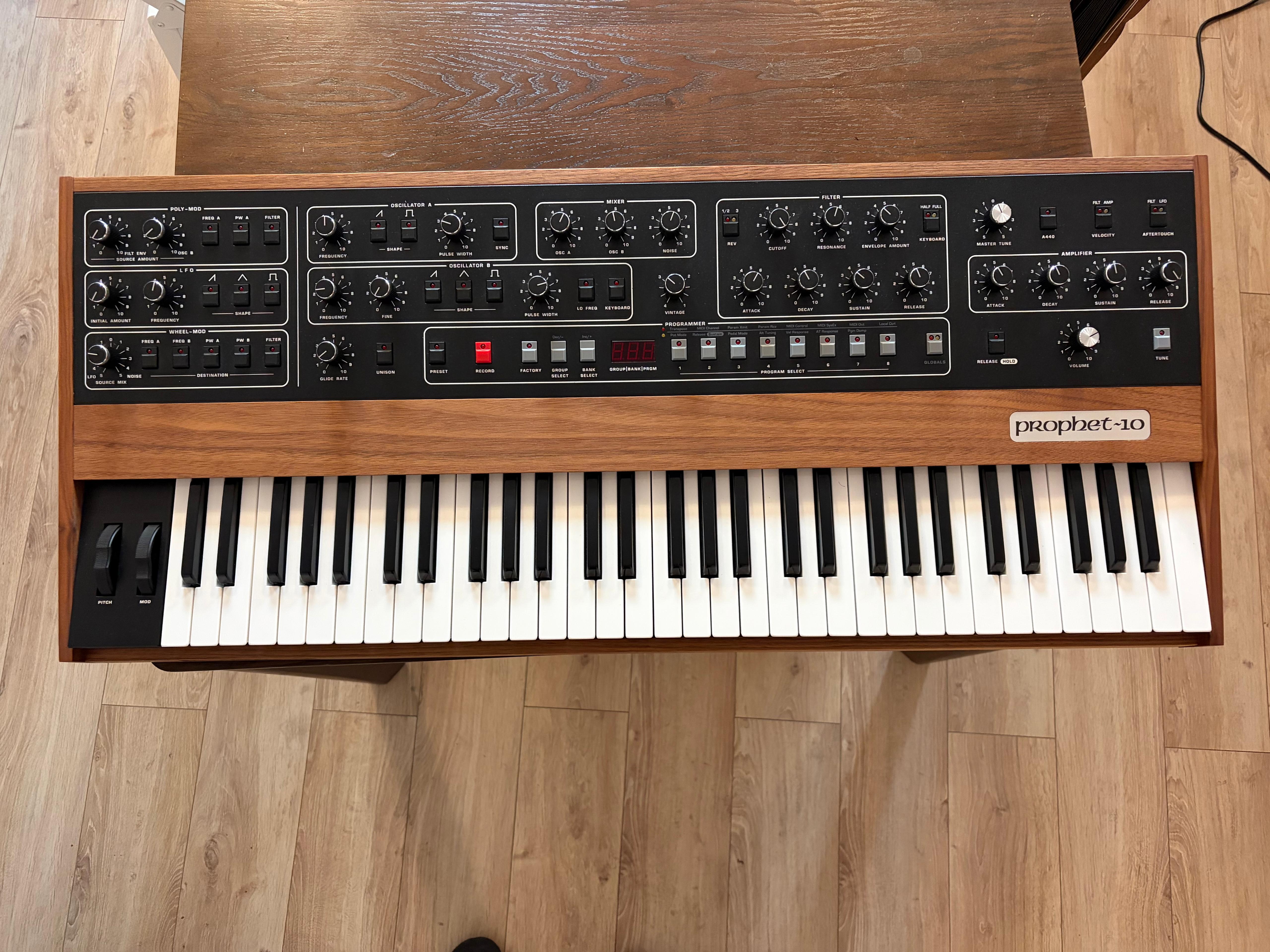 Sequential Prophet 10 Rev4 - comme neuf, facture