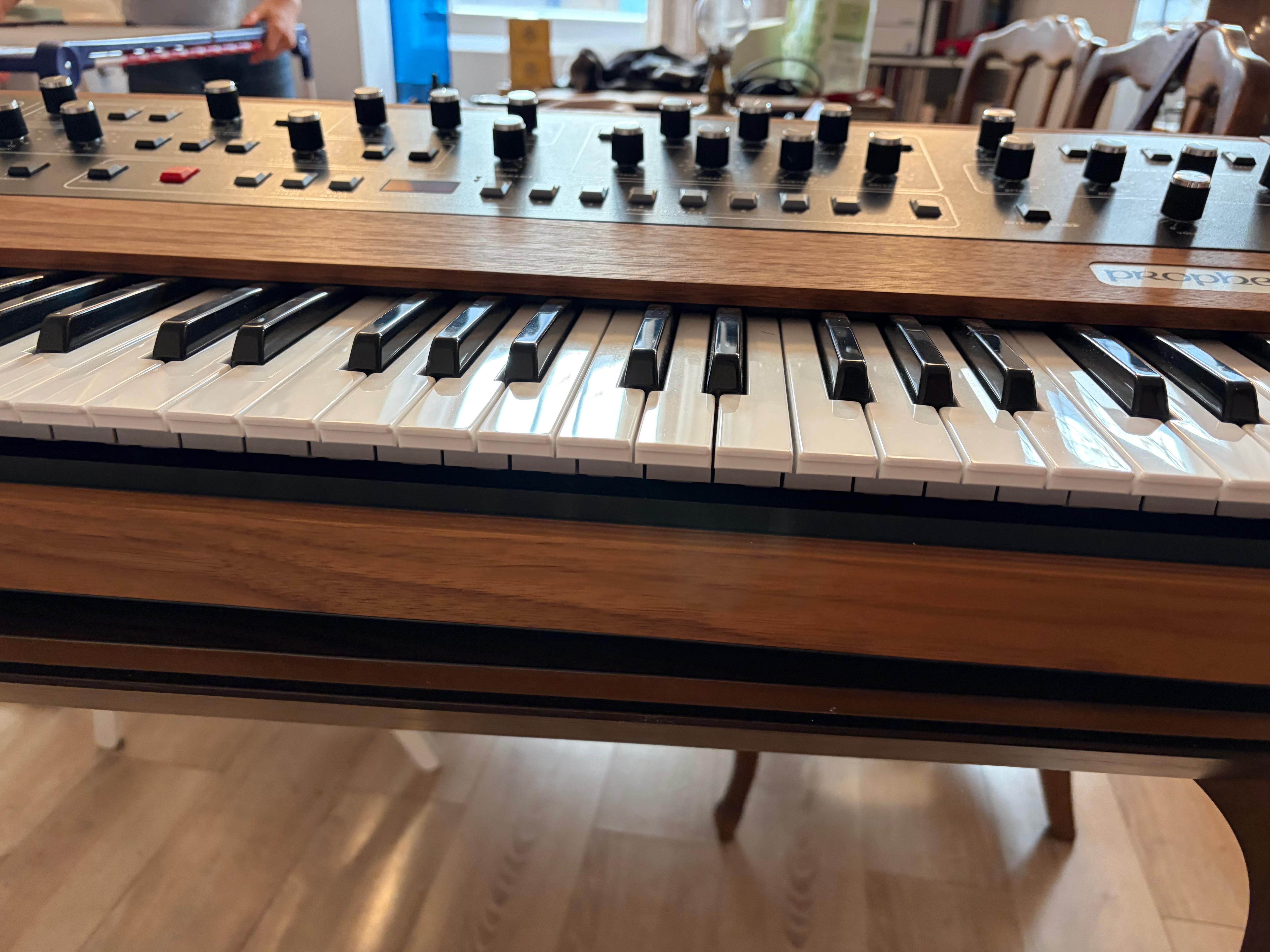 Sequential Prophet 10 Rev4 (77703)