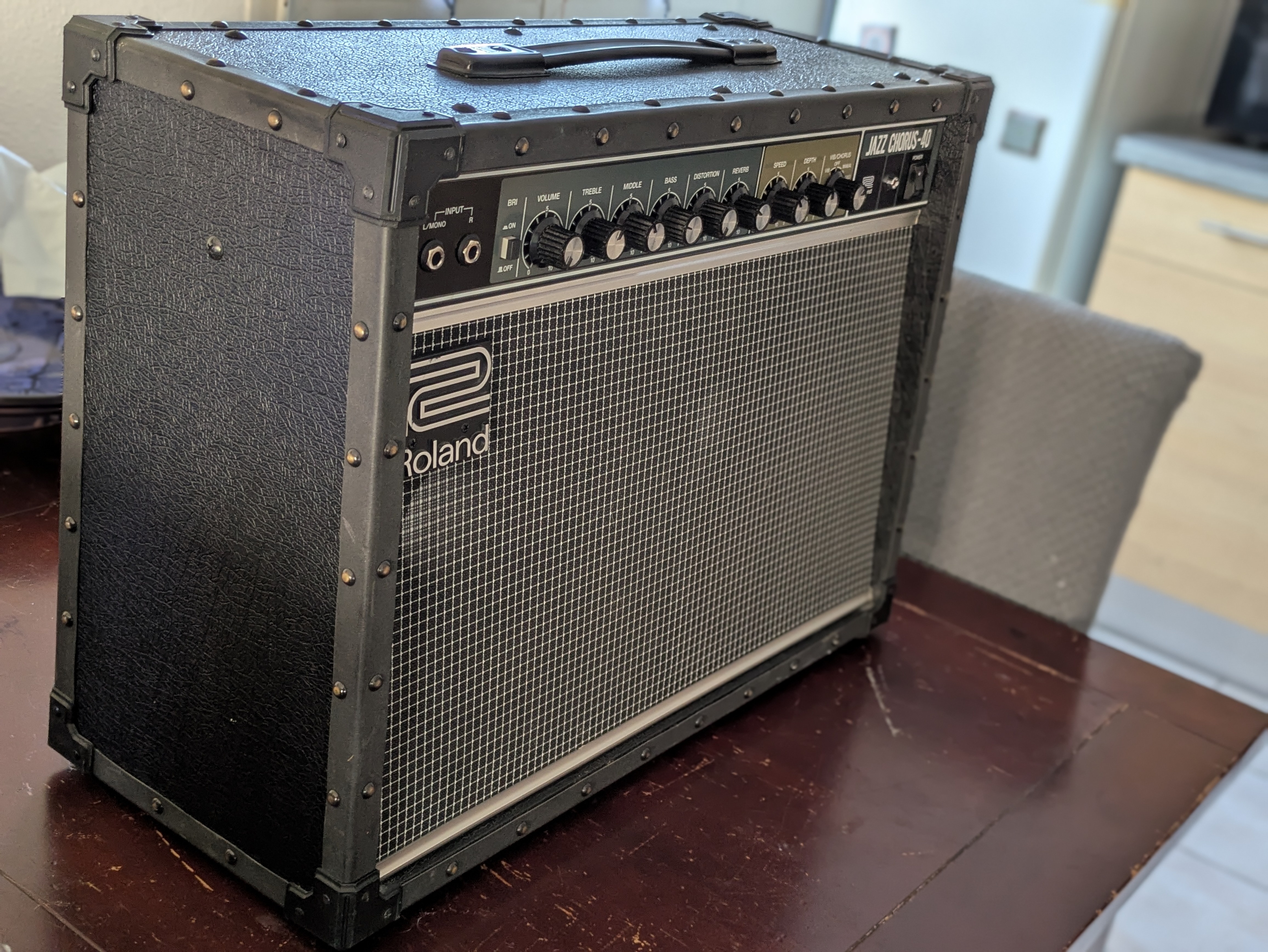 Vends ampli JC-40 Roland (avec sa housse)