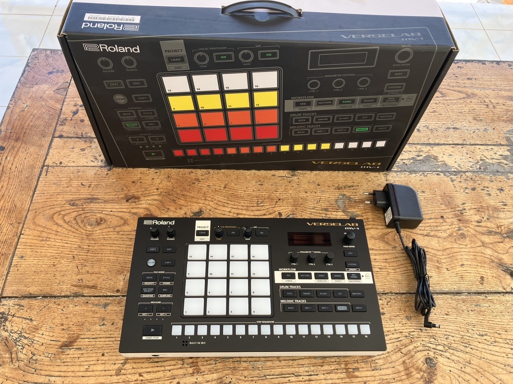 Roland Verselab MV-1 - Etat neuf