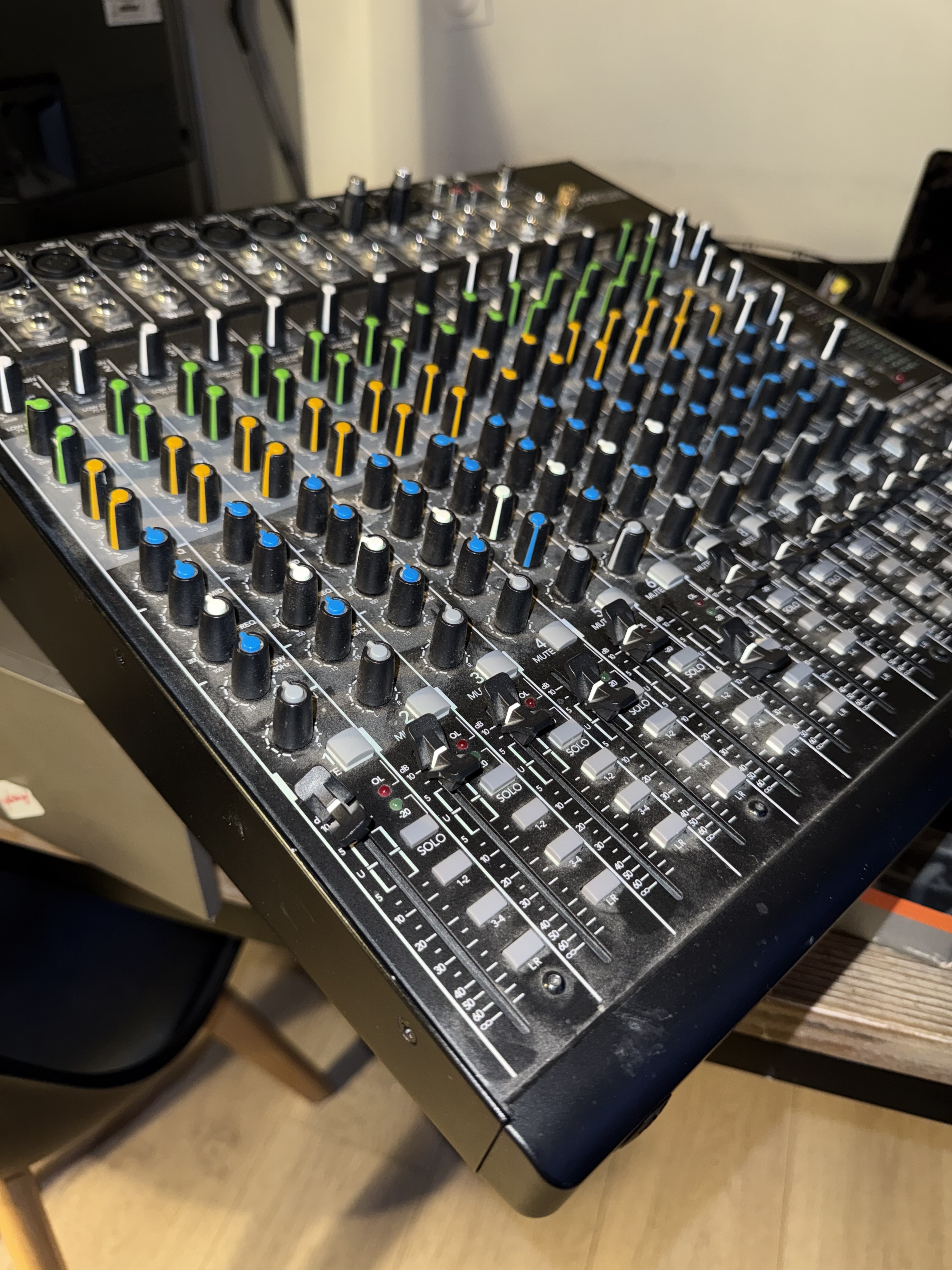 Mackie 1642VLZ4 (76451)