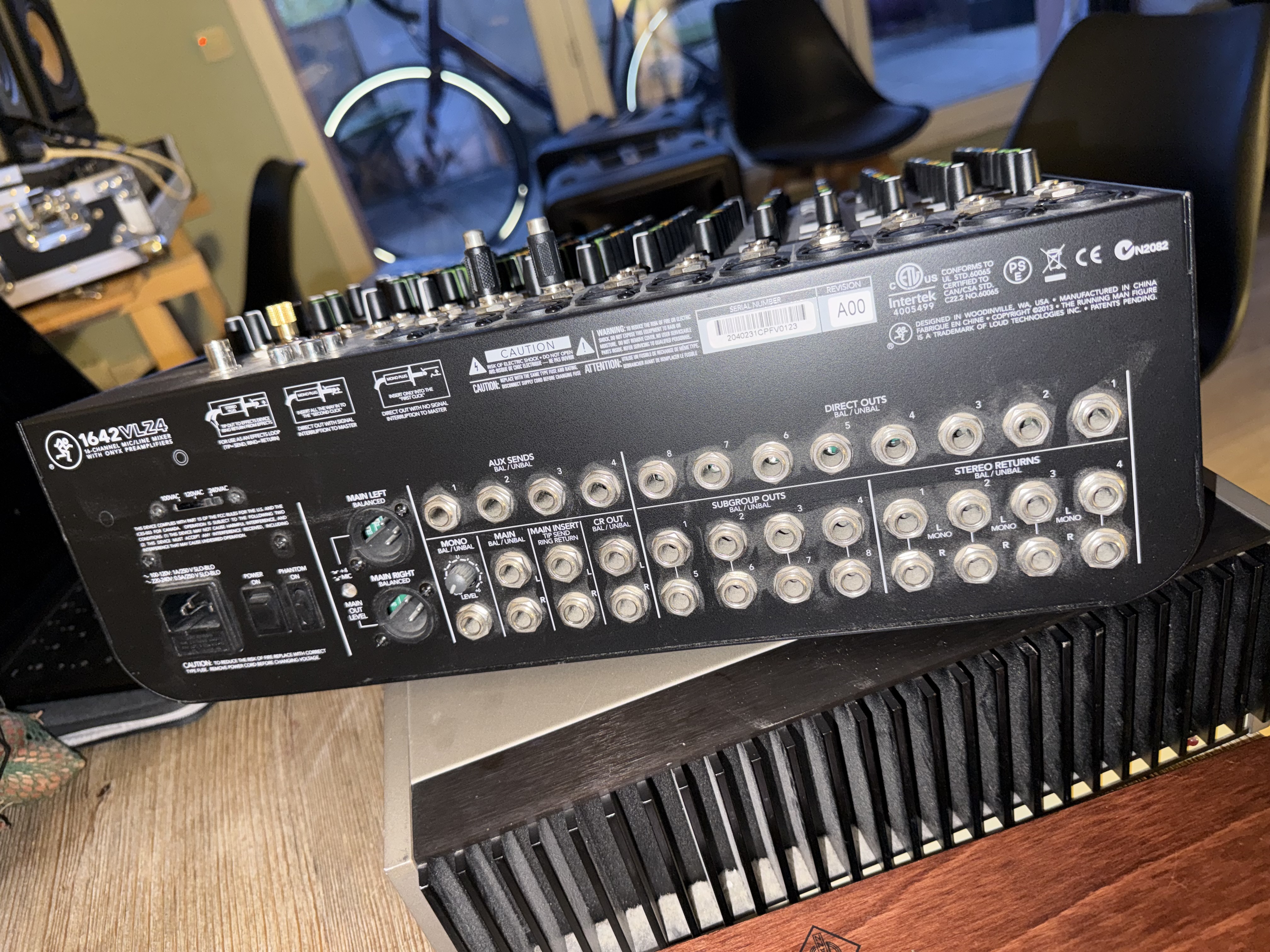 Mackie 1642VLZ4 (10555)