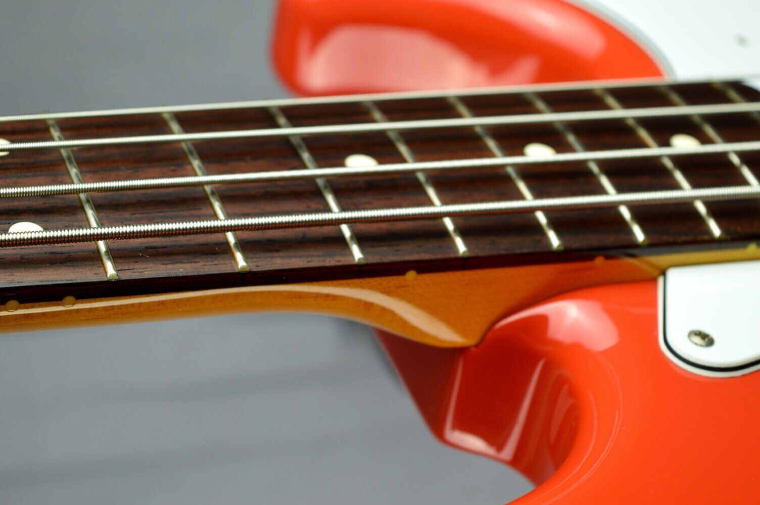 fender-jazz-bass-5415511