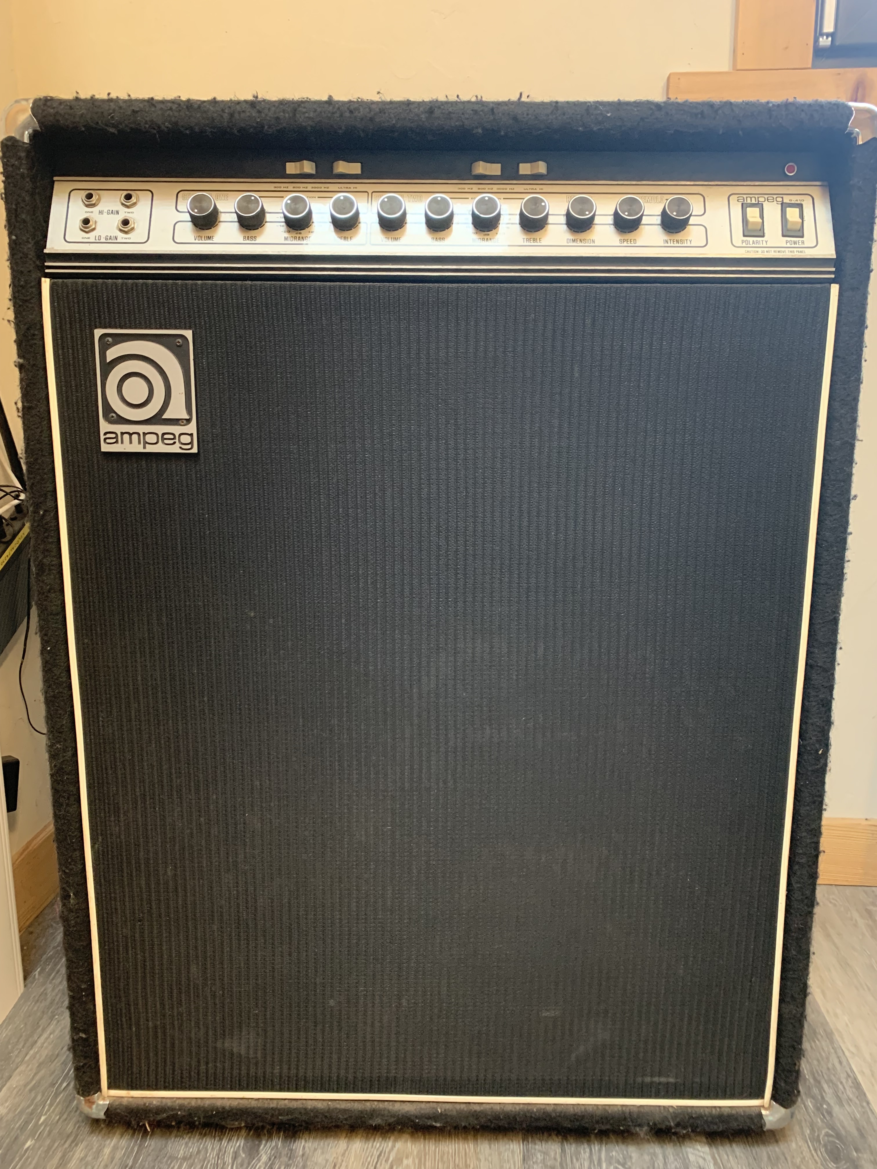 Ampeg g410