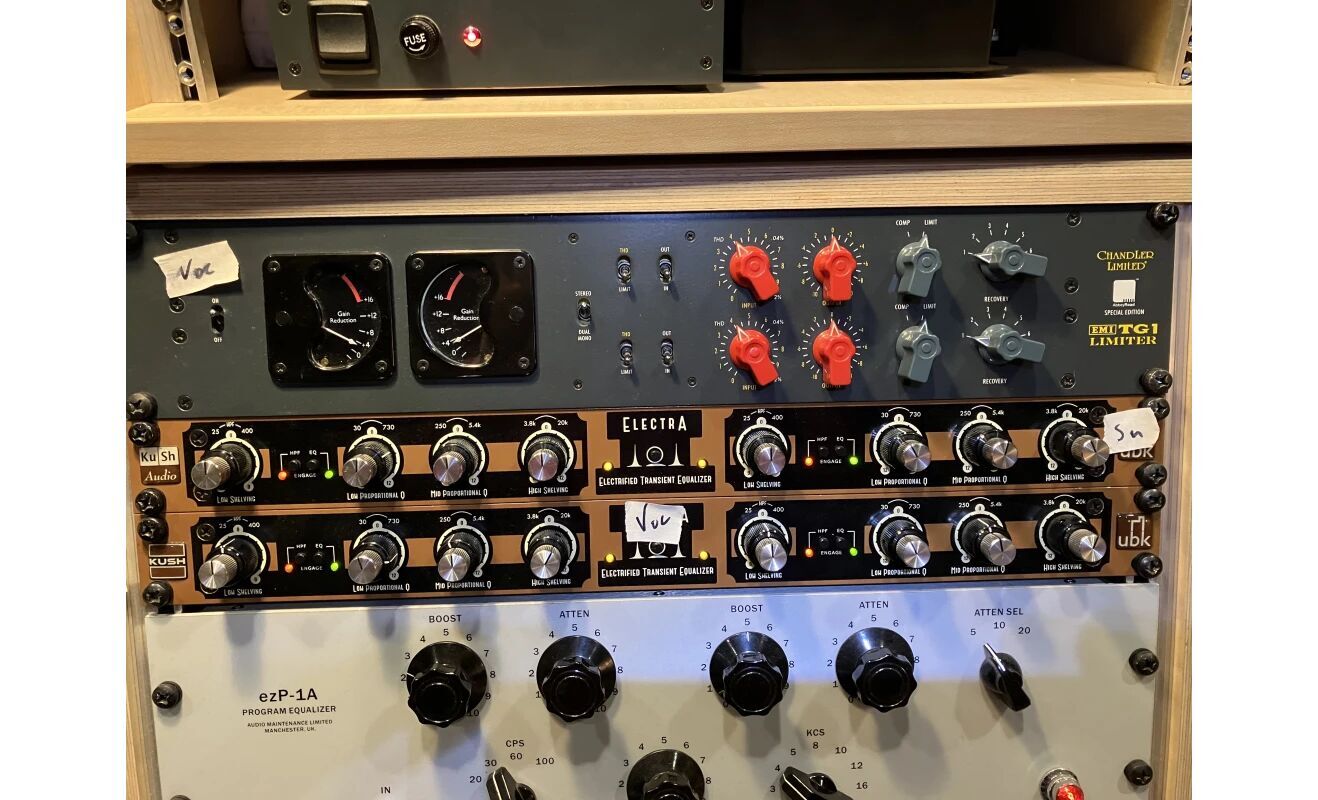 Vend Kush Electra stereo