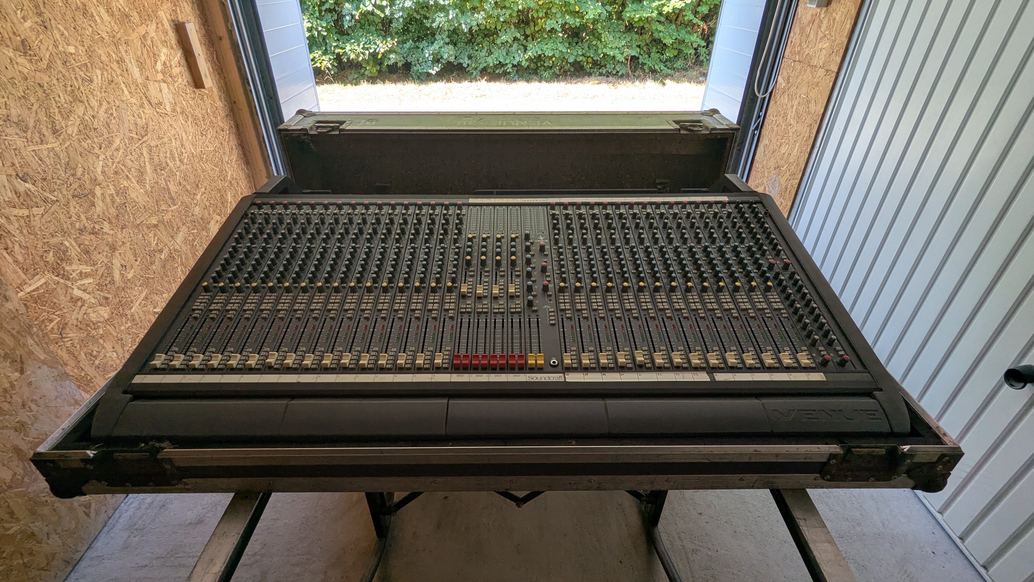 Soundcraft Venue II 