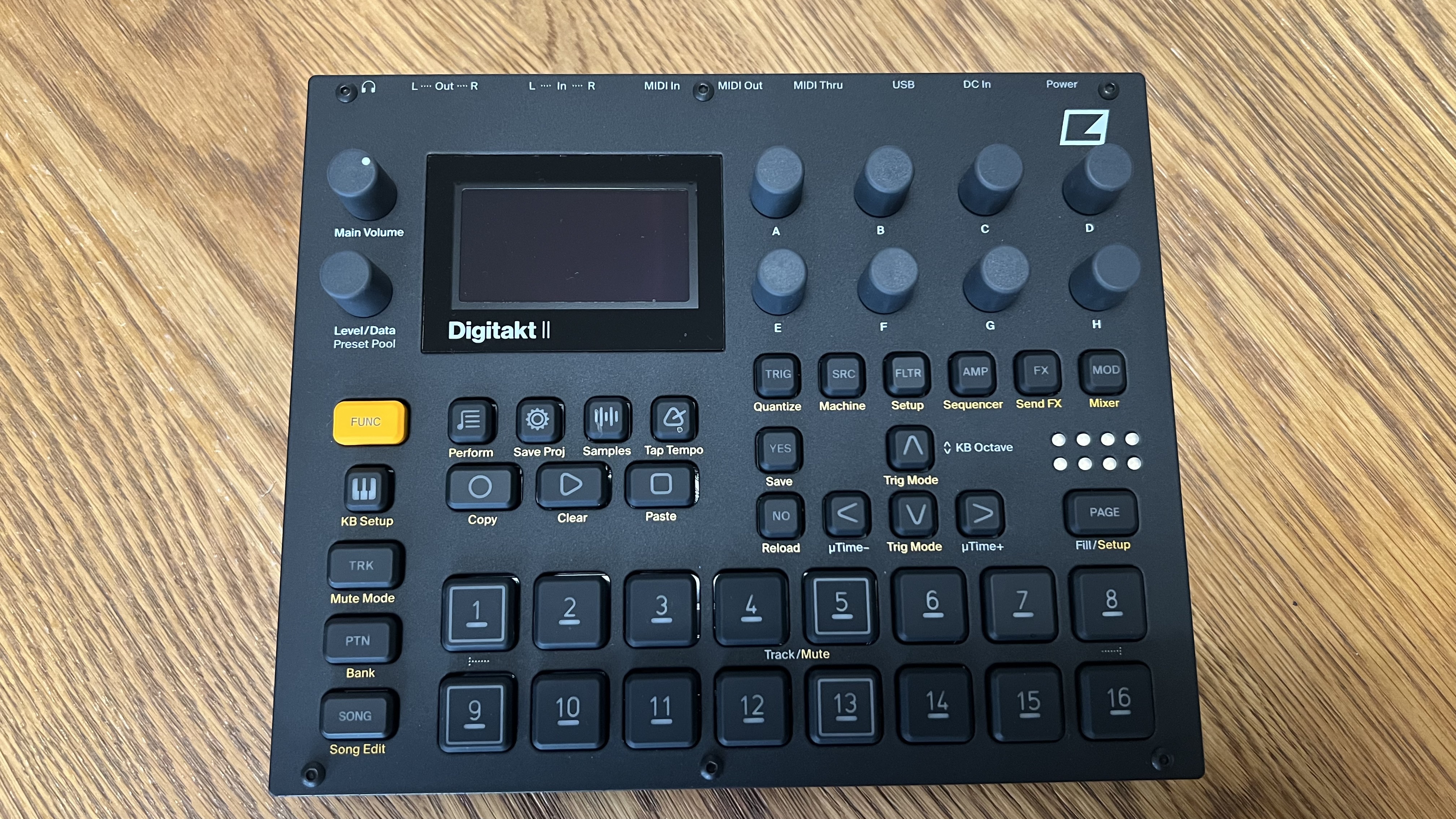 Vends Elektron Digitakt II comme neuve
