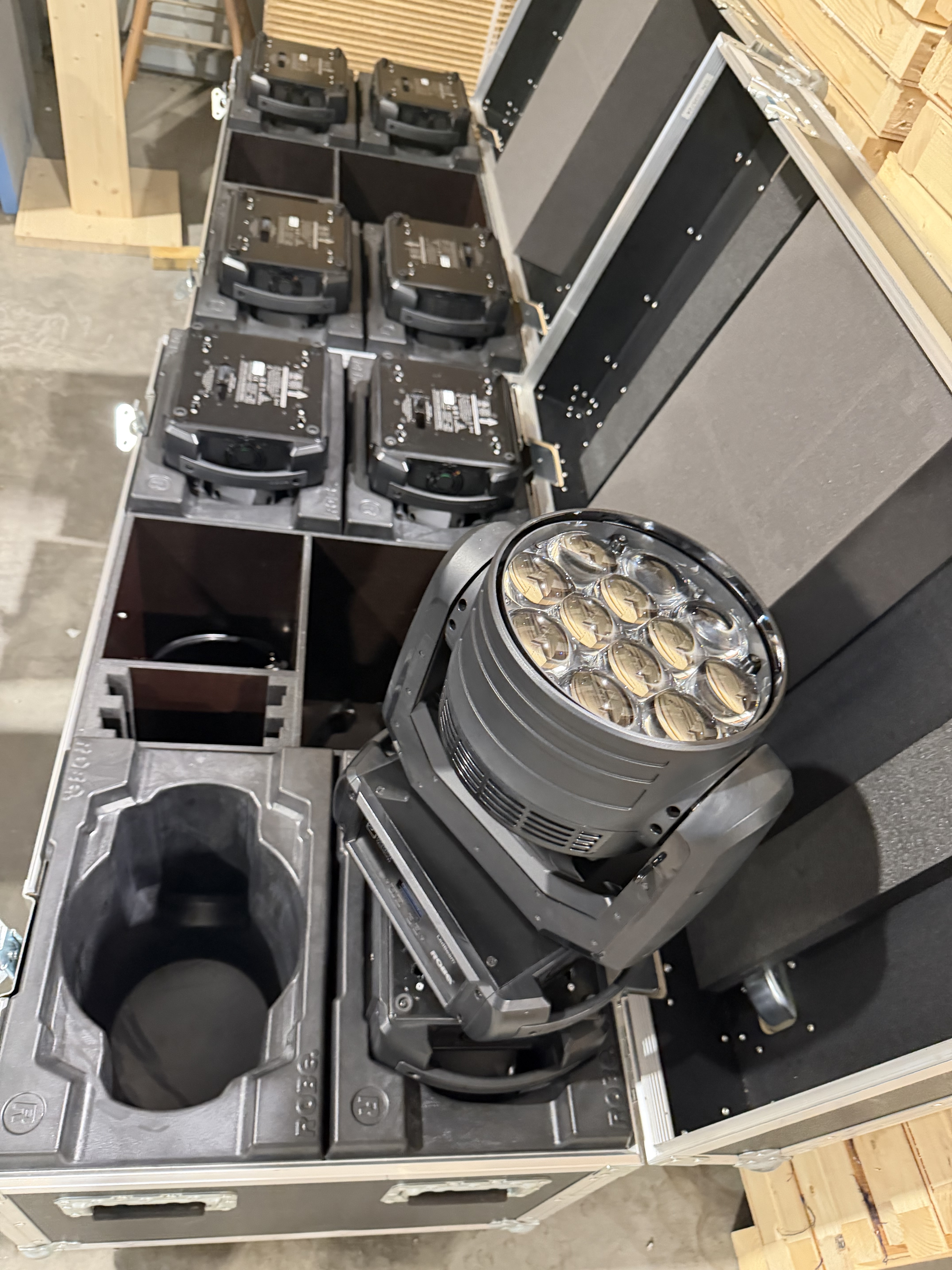 Ledbeam350 robe 