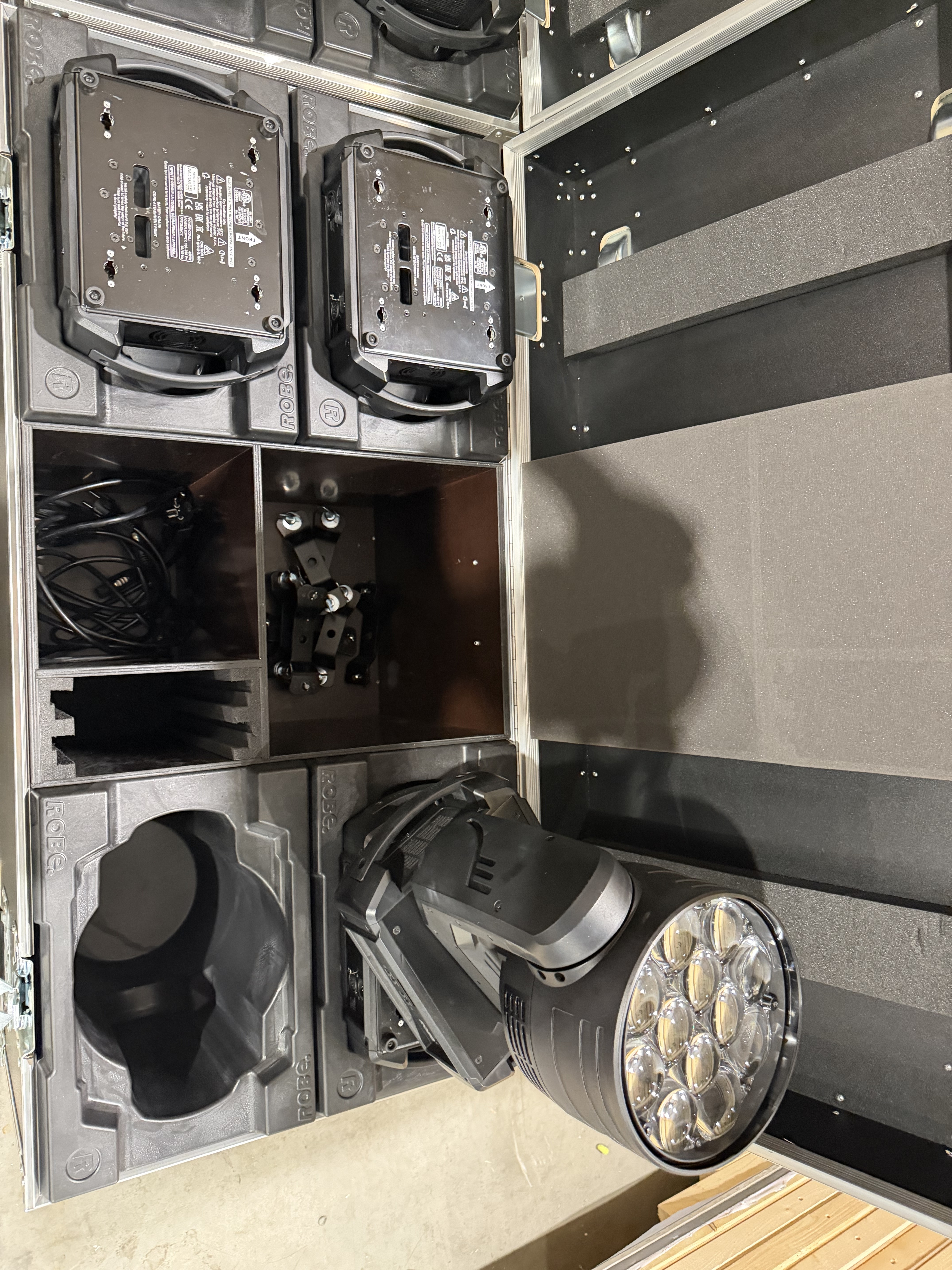 Robe Lighting LedBeam 350 (24176)